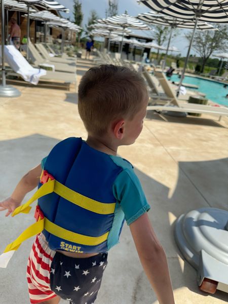 Our favorite Amazon swim flotation shirt for Grayson 🐠 I feel so at peace with this on him. He can 100% fully float and swim with it and I love that it’s super comfortable for him and doesn’t feel super bulky. He can eat, play whatever wearing this and it doesn’t leave a rash on his face!!!👏🏻

#LTKFamily #LTKKids #LTKSwim