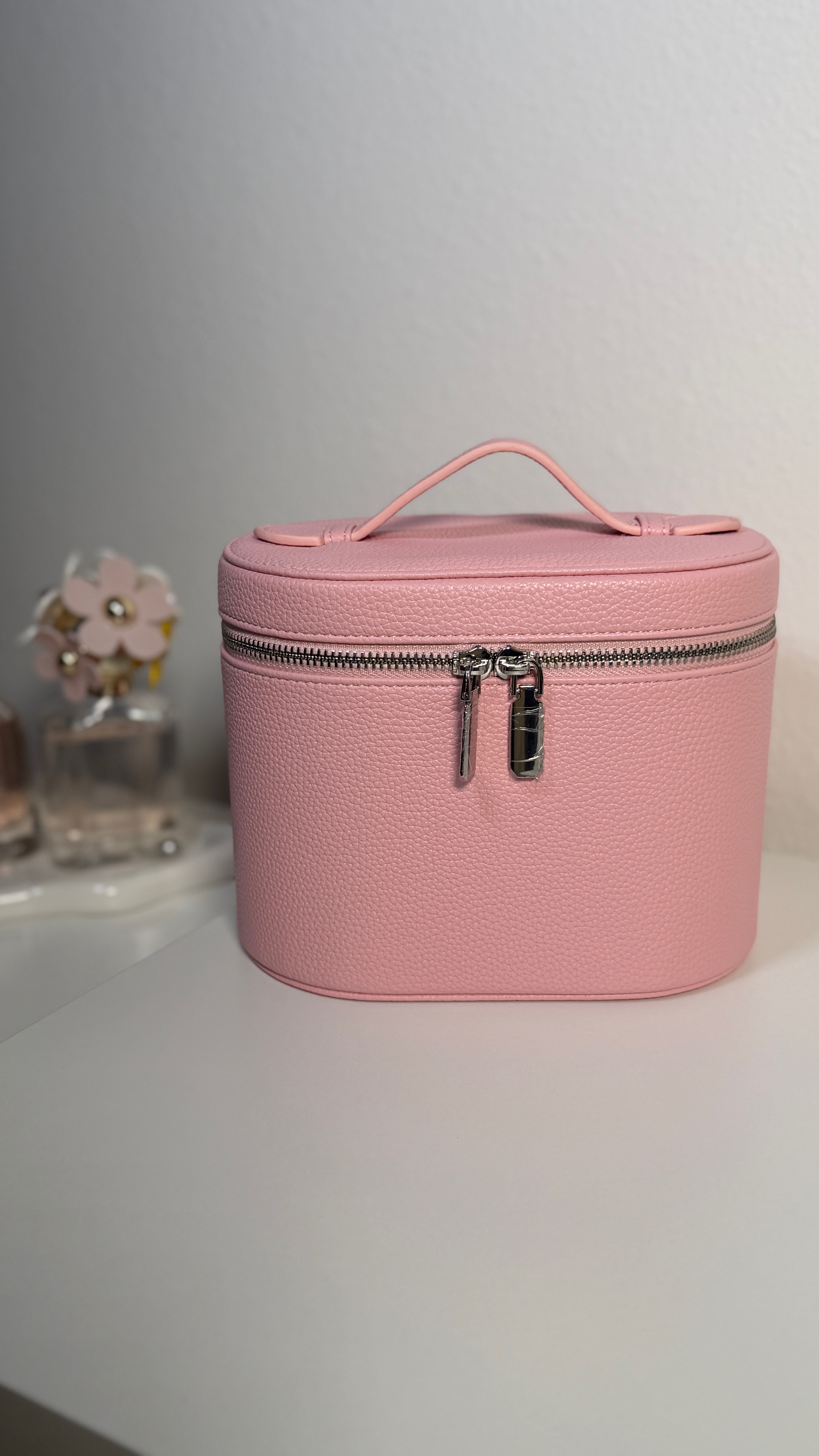 Estoy amando esta bolsa para maquillaje 