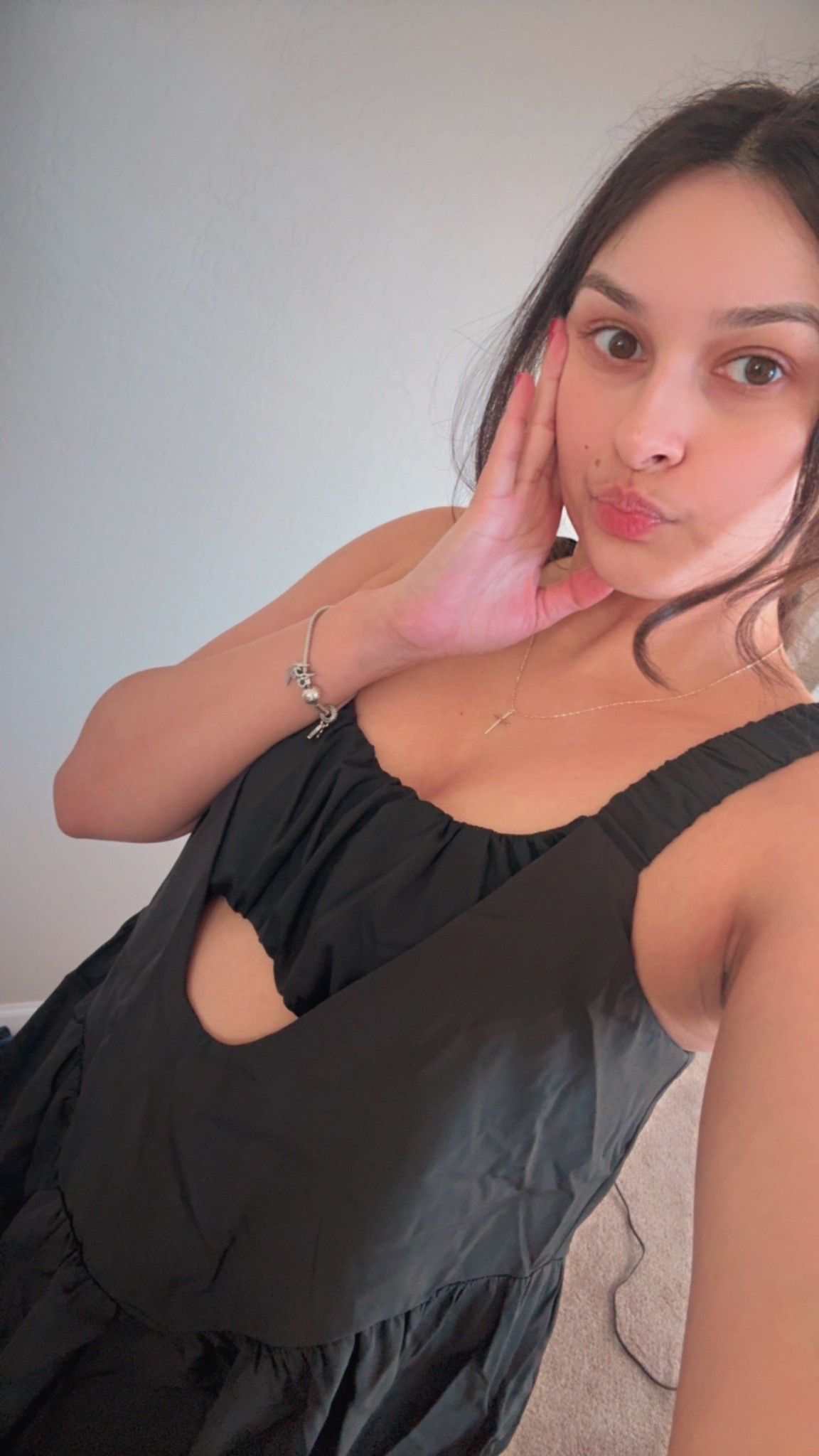 this cutie lil dress super comfortable !!! 🖤✨🫶🏼
color: black
size: small
#amazonfinds #amazon

#LTKActive #LTKU