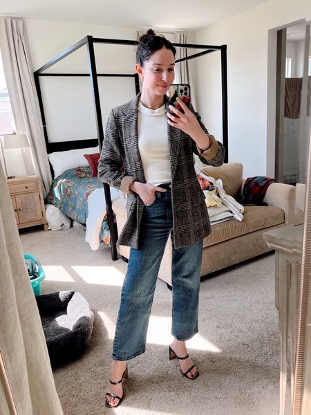 Amazon SALE fall fashion! ✨🍂 Part of Prime Big Deal Days! (Wearing XS tops, 26 jeans, shoes 8 but I could have sized down 1/2) 
.
.
.
.
.
Amazon fall fashion 
Amazon prime
Amazon fall style
Amazon blazer
Amazon plaid blazer
Amazon heeled sandals
Amazon black sandals
Amazon jeans
Amazon Levi’s jeans
Levis ribcage straight ankle jeans
Chunky necklace 
Amazon free people sale 
Amazon sale
Amazon style
Amazon fashion


#LTKsalealert #LTKfindsunder50 #LTKSeasonal