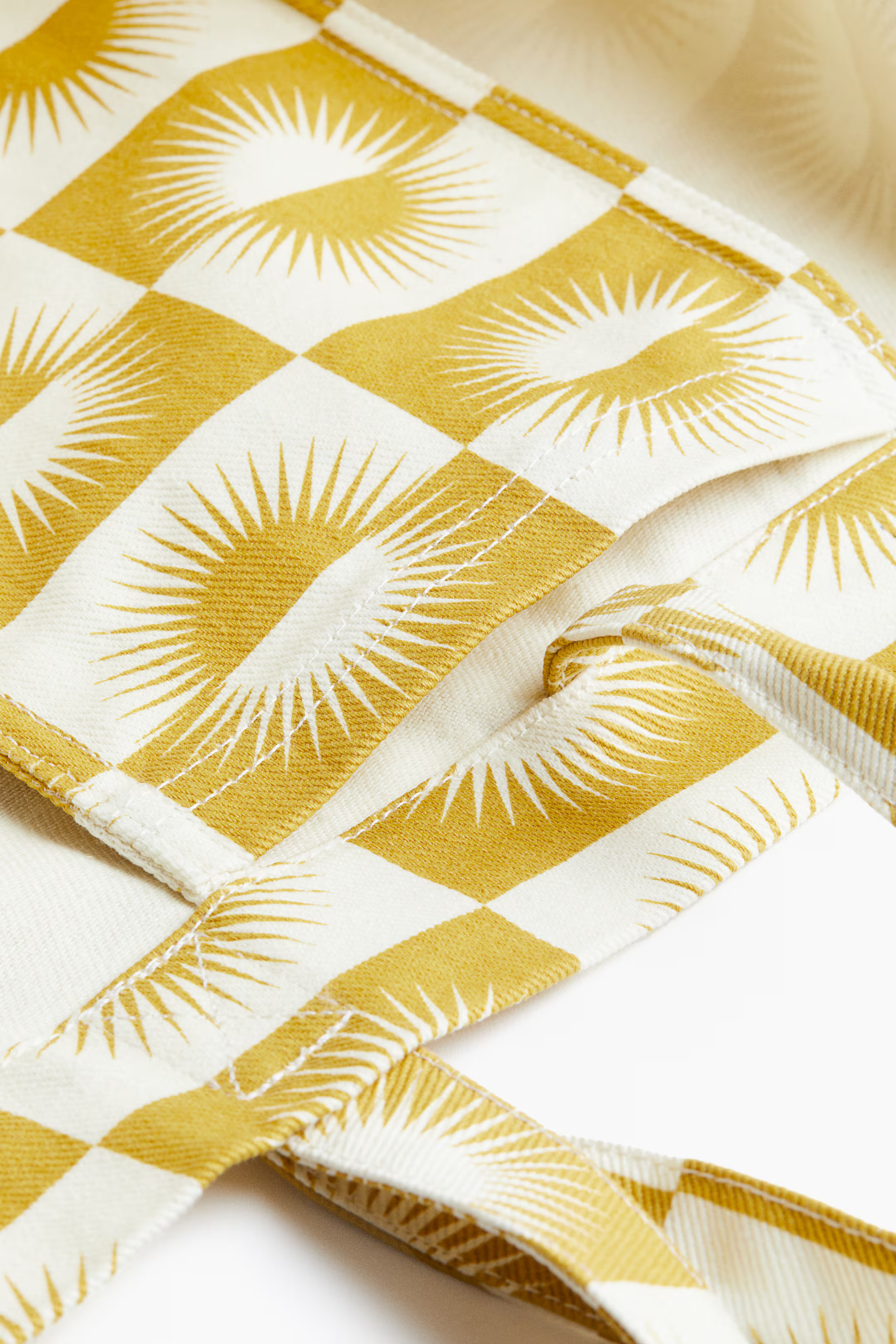 Cotton Canvas Beach bag | H&M (US + CA)