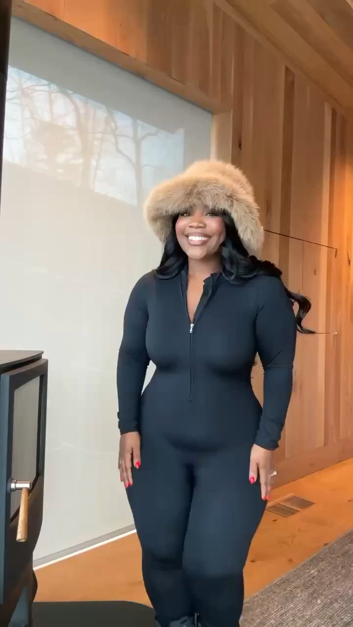 This black jumpsuit is so comfortable and stylish! You can easily style this with accessories, a nice handbag or leather jacket. 

Fall outfits women, curvy girl fashion, Amazon fashion, Emmy petit

#LTKSeasonal #LTKPetite #LTKMidsize