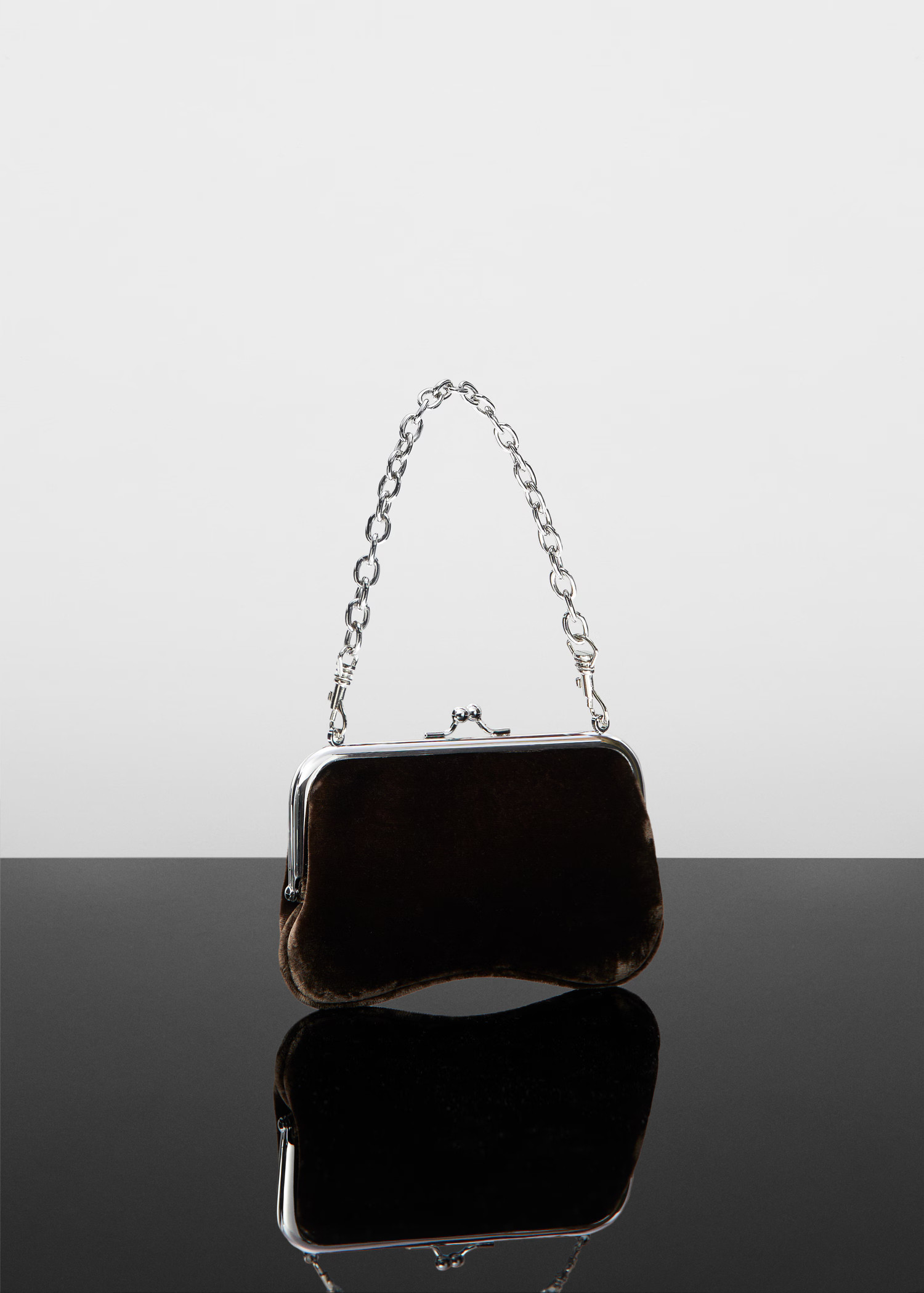 Chain velvet bag | MANGO (US)