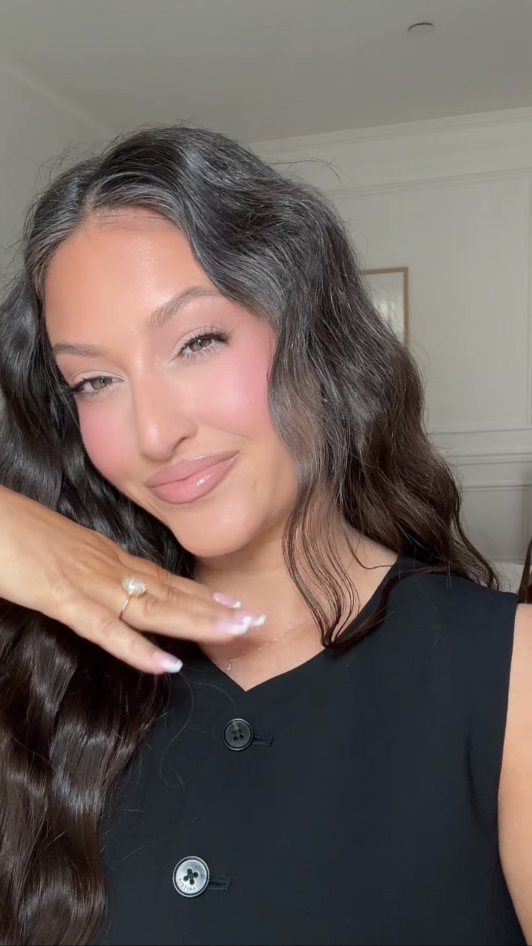 GRWM for my very event in LA! The perfect long lasting makeup look. 

SHADES:
Foundation - 160C
Contour Stick - Chocolate Soufflé 
Blush - Just Enough
Concealer - 3C
Bronzer - 02 Tuscan Tan
Liner - Twist
Gloss - Gummy Bear

#LTKgrwm #LTKselfcare #LTKBeauty