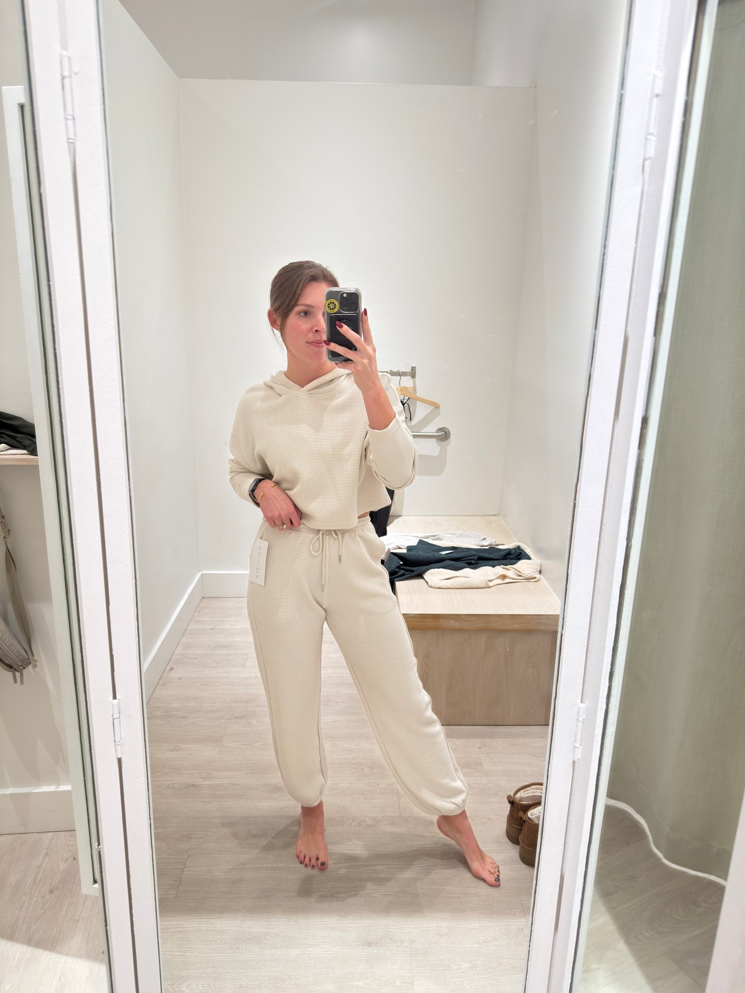 The comfiest lounge set!! I have it in two colors🤭

#LTKSaleAlert #LTKFindsUnder100 #LTKmomlife