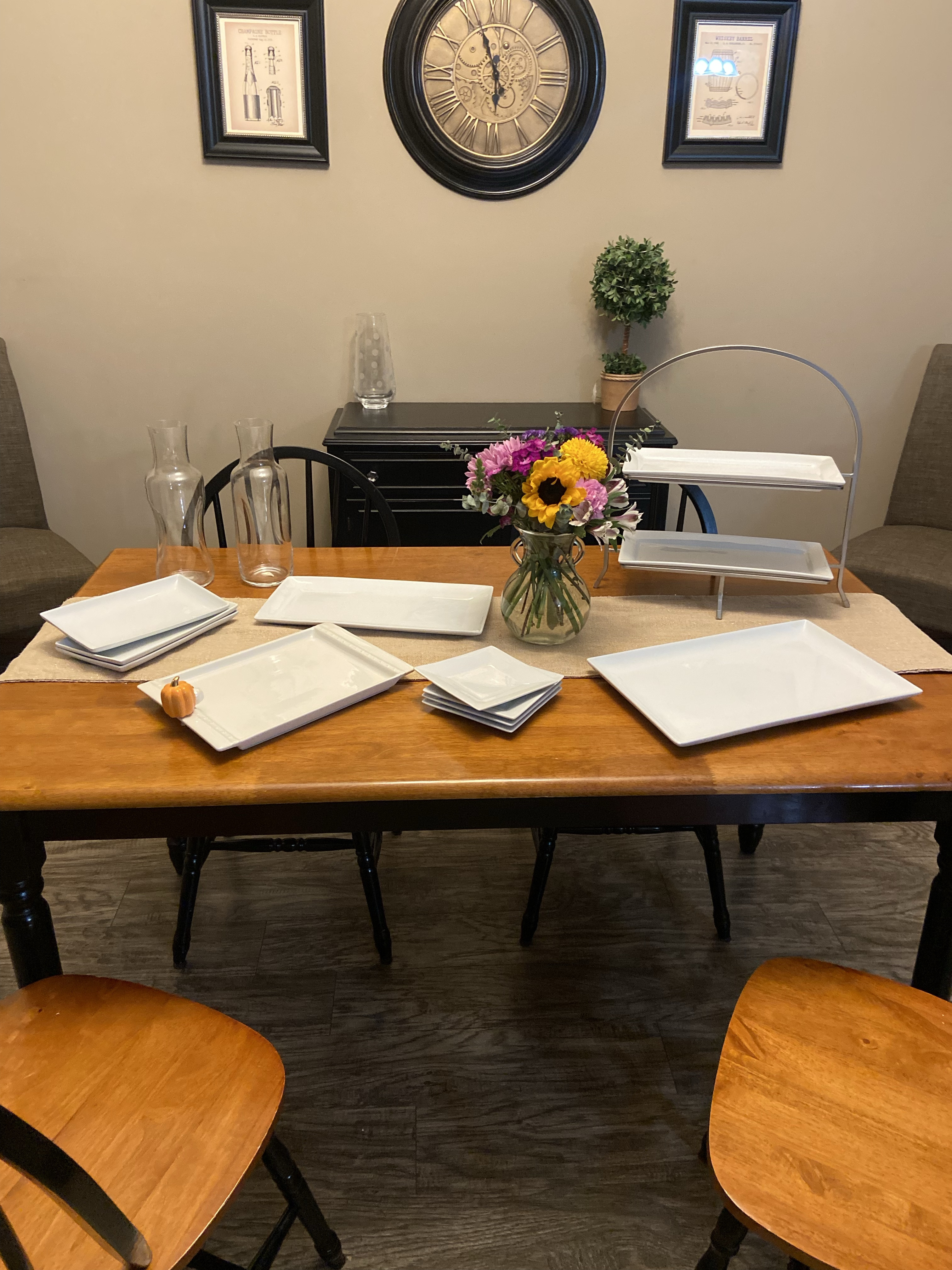 Hosting - prices start at $5; sharing a few of my favorite pieces when I host for holidays. 


#hosting #crateandbarrel #amazon #norafleming #servingtray #appetizerplates #under20 #budgetfriendly # #platter #servingplatter #christmashosting #partyhost #holidayhost #desserttray 


#LTKParties #LTKHoliday #LTKHome #LTKFindsUnder50