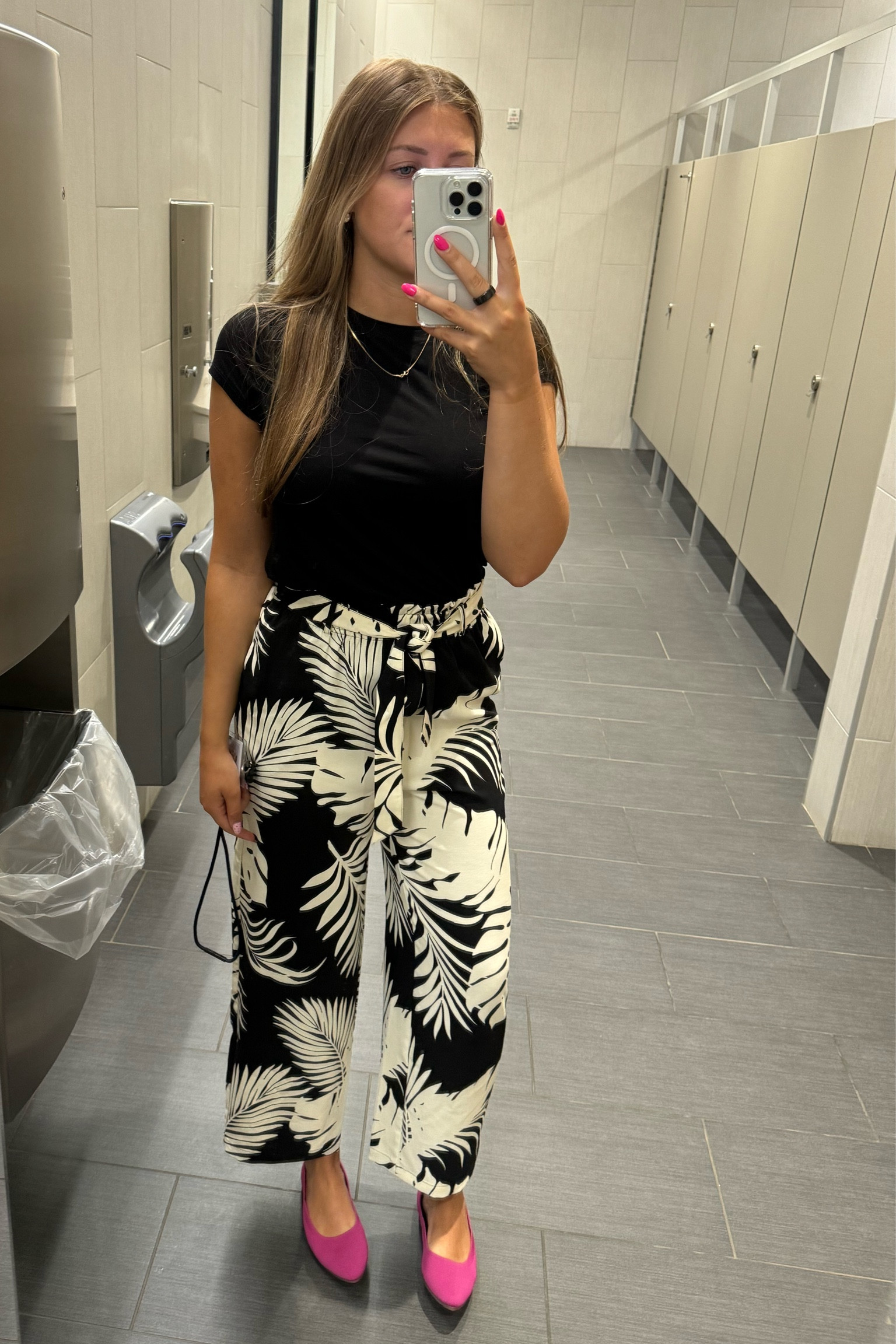 Proof that I do dress up for work #workclothes 

#LTKShoeCrush #LTKFindsUnder50 #LTKWorkwear