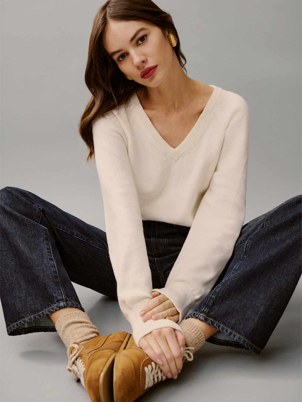 Saylor Cashmere Blend V-neck | Reformation (Global)