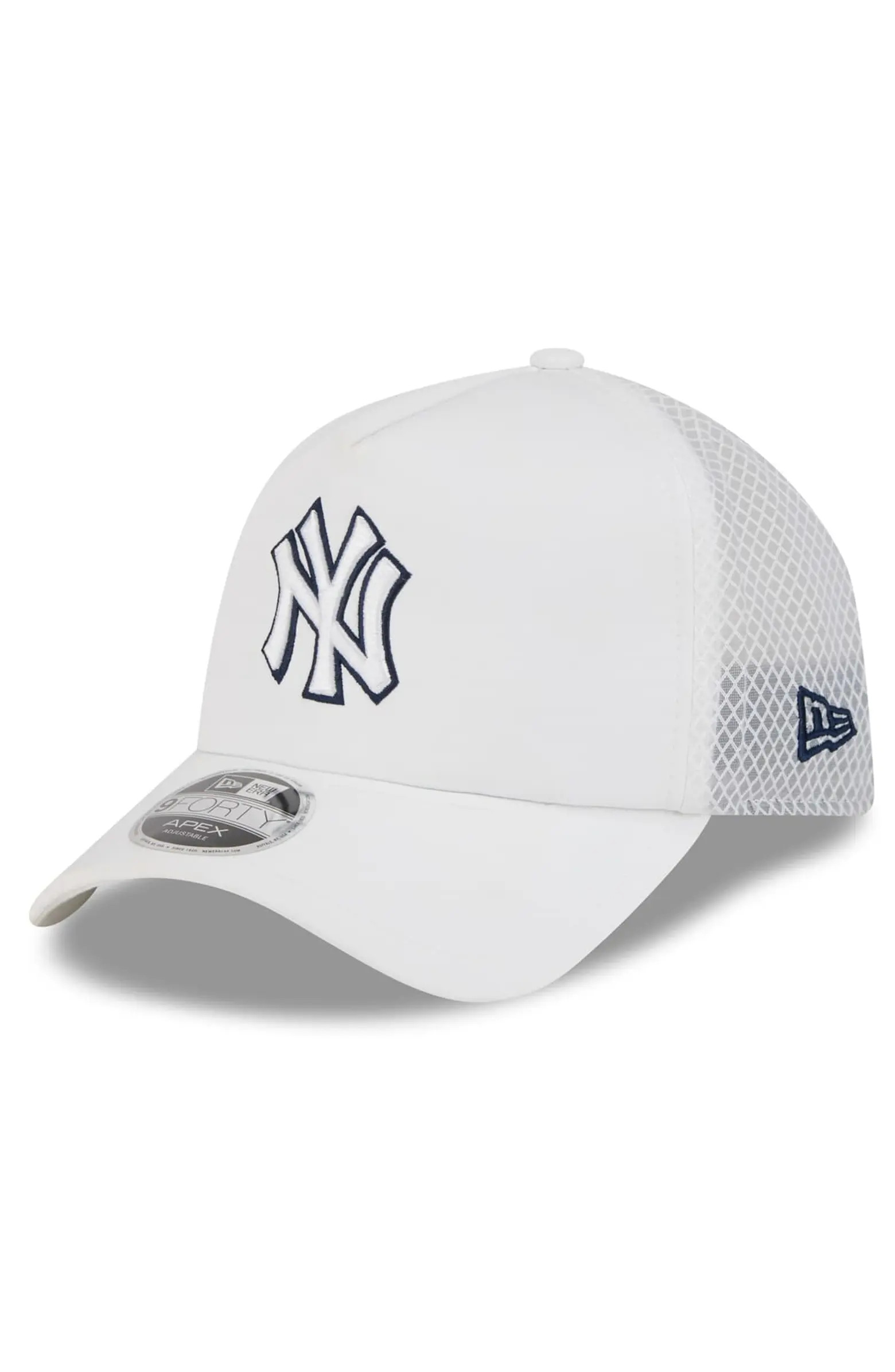 Men's New Era White New York Yankees 2026 Batting Practice Apex 9FORTY Adjustable Trucker Hat | Nordstrom