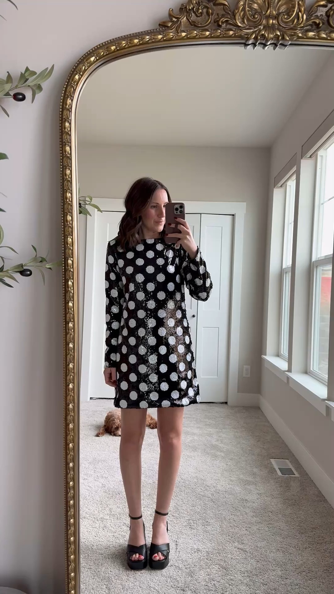 The cutest polka dot dress! Long sleeve and sequins! Currently on sale

Polka dot dress | NYE | New Year’s Eve | sequin dress | long sleeve dress 

#LTKHoliday