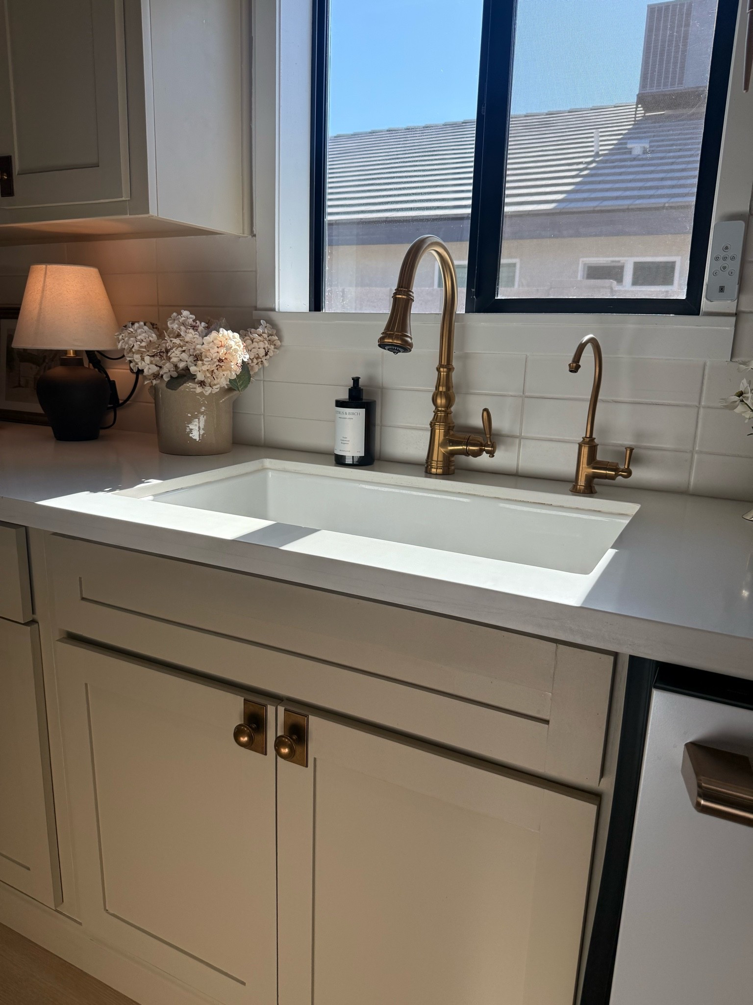 kitchen faucet