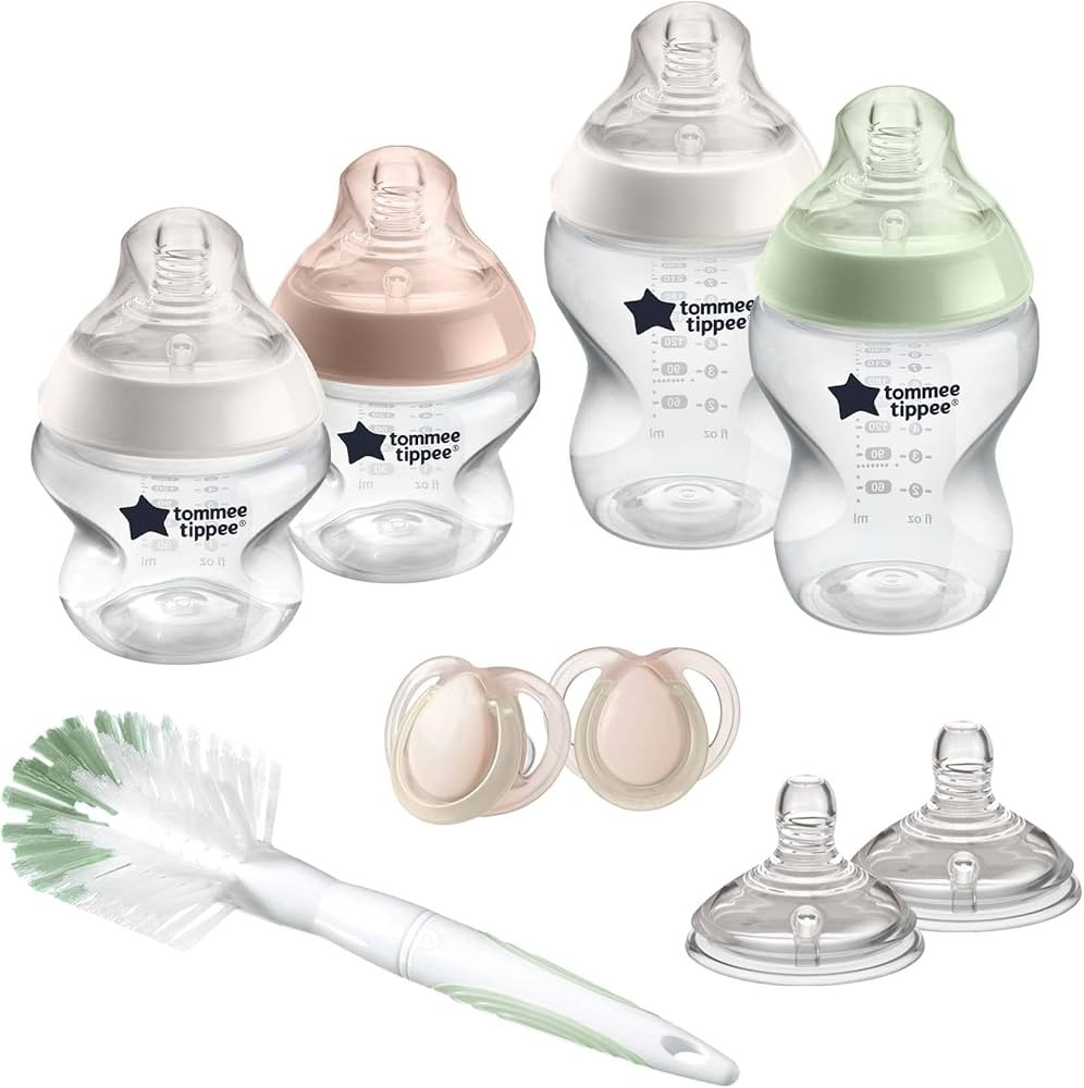 Tommee Tippee Closer to Nature Newborn Anti-Colic Baby Bottle Starter Kit, Slow and Medium-Flow B... | Amazon (UK)
