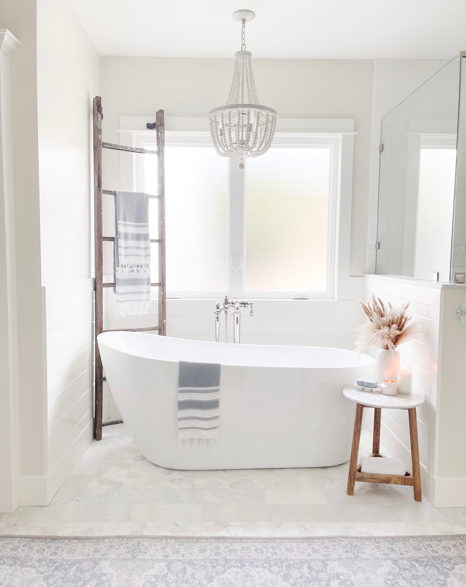 Bathroom Fixtures, Bathroom Decor, Bathtub, Coastal Bathroom, Bathroom Towels, Turkish Towels, Bathroom Ideas, Bathroom Chandelier, Chandelier, Bathroom Rug, Grey Rug, Ruggable, Bathroom Sale, Bathroom Tile, Modern Bathtub

#LTKhome #LTKHoliday #LTKsalealert