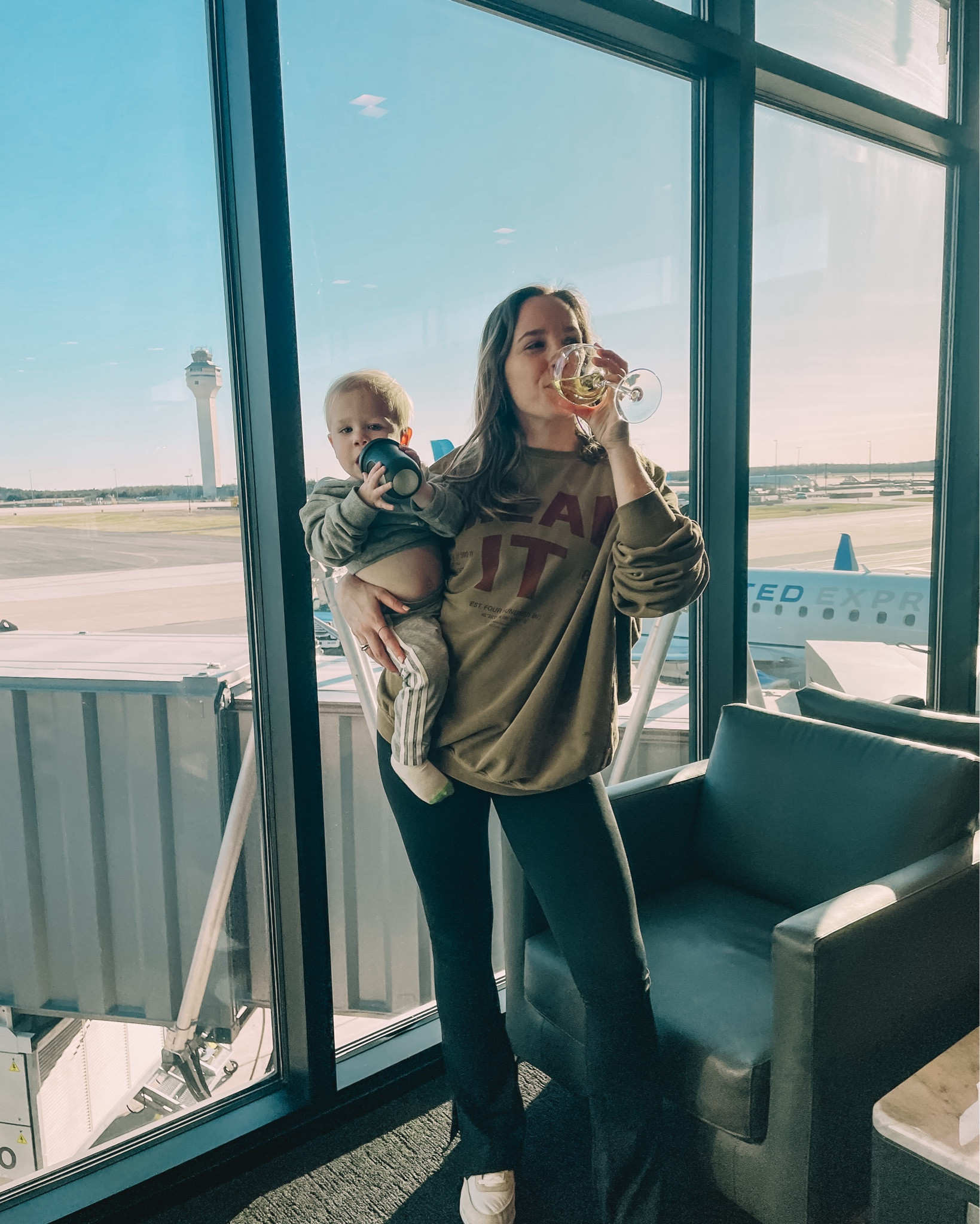 One year ago I convinced my family to book a trip to Italy for a month. ITS TIME!! #airportoutfit #revolve #travelingwithkids 