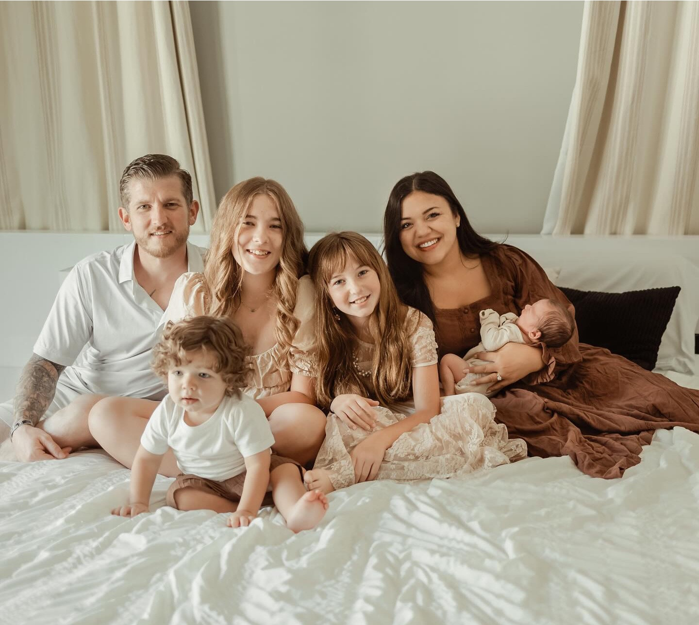 Davis, party of six 🩷🩷🩵🩵



#LTKFamily #LTKPetite #LTKKids