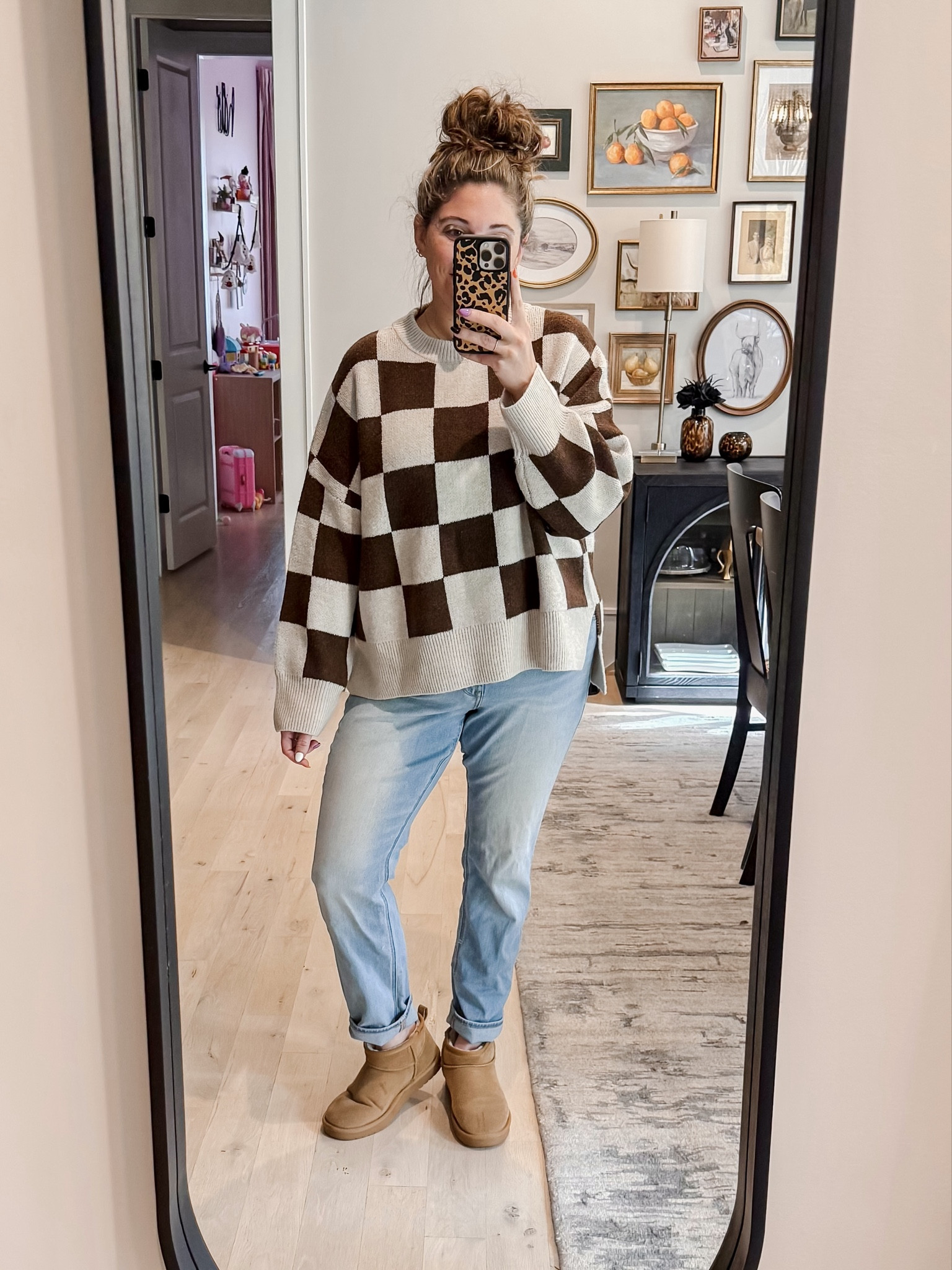 Give me all the checkered and brown tones this season!! Found this sweater at Marshall’s but will link others that are similar styles 
Sweater L / Jeans 14 / Uggs tts 

#LTKStyleTip #LTKMidsize #LTKSeasonal