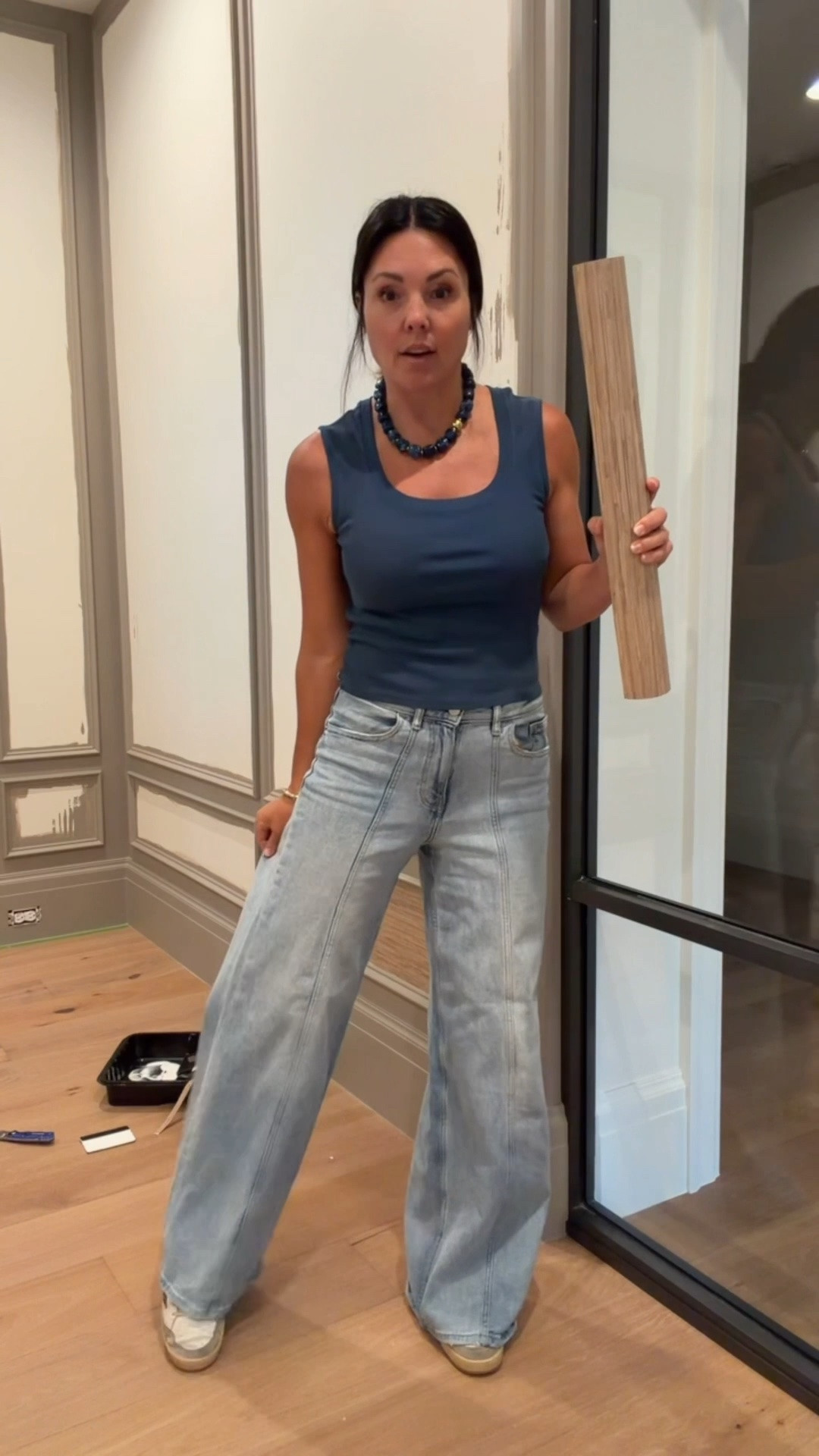 Faux grass cloth wallpaper 
Scoop neck tank
Wide leg jeans
Chunky bead necklace 
Wallpaper tools

#LTKdayinmylife #LTKSaleAlert