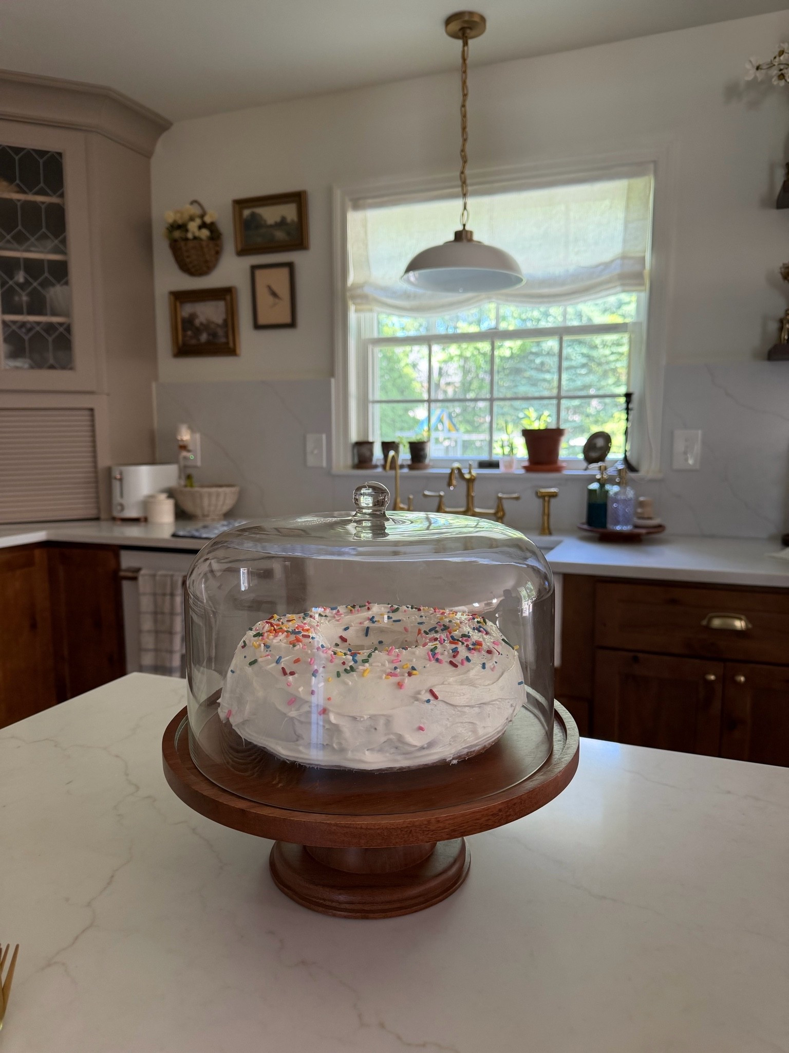 Cake stand for summer hosting

#LTKHome #LTKSaleAlert