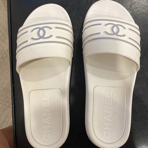 Retail $1000 Authentic CHANEL CC White Silver Pool / Slipper /Sandals/ Slides | Poshmark