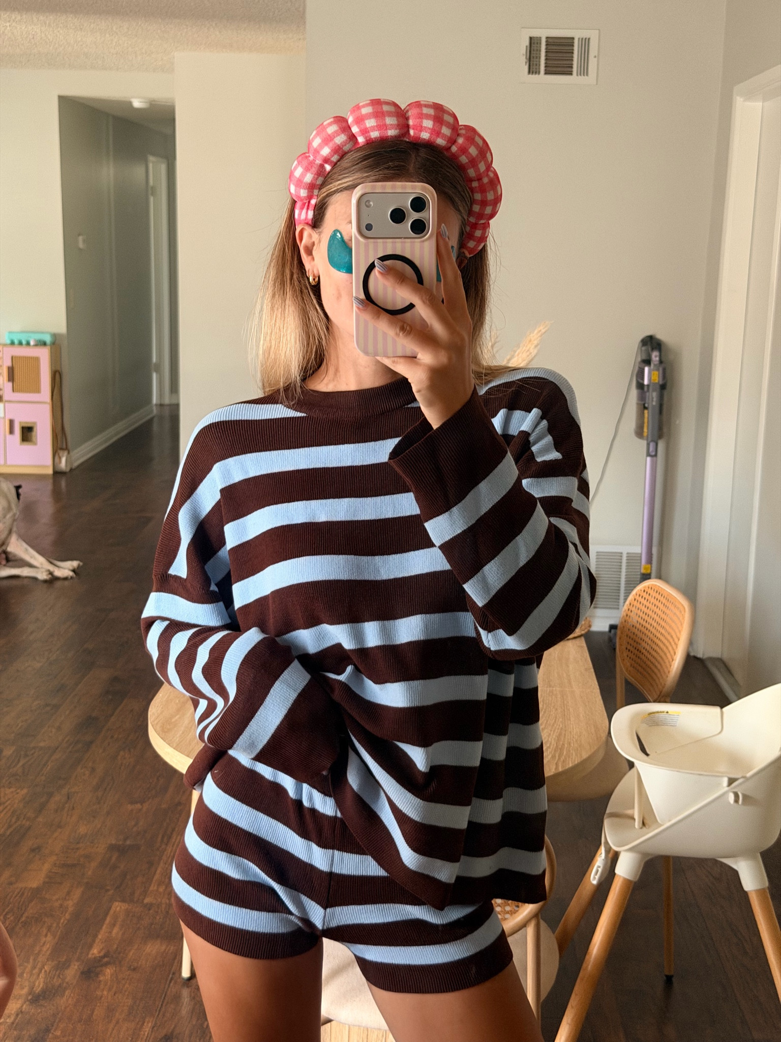 I’m wasting a large top and XS bottoms!! Cutest summer lounge set!!!! Use code SCU7jordanmariew4060

#LTKootd #LTKmorningroutine #LTKgrwm

#LTKootd #LTKdayinmylife #LTKgrwm