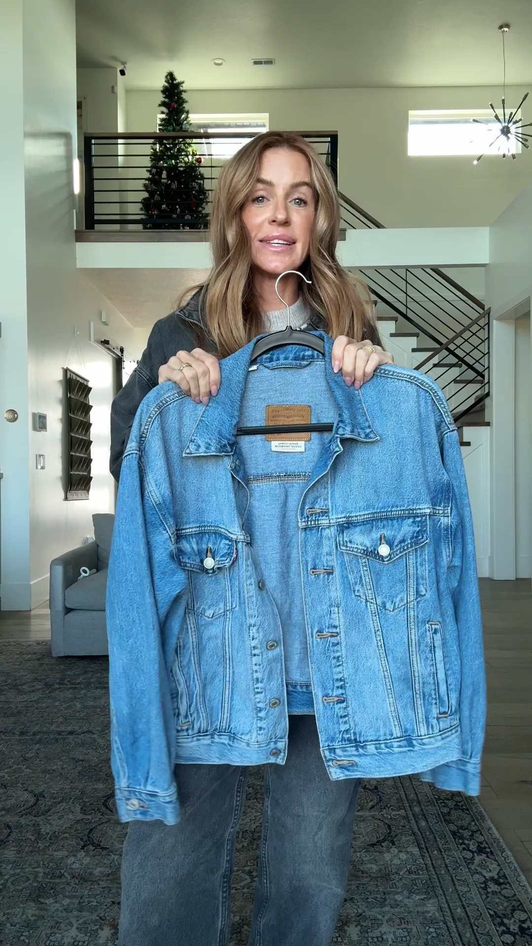 @levis Black Friday sale has started! 40% off sitewide. #LevisPartner 

#LTKGiftGuide #LTKHoliday #LTKCyberWeek