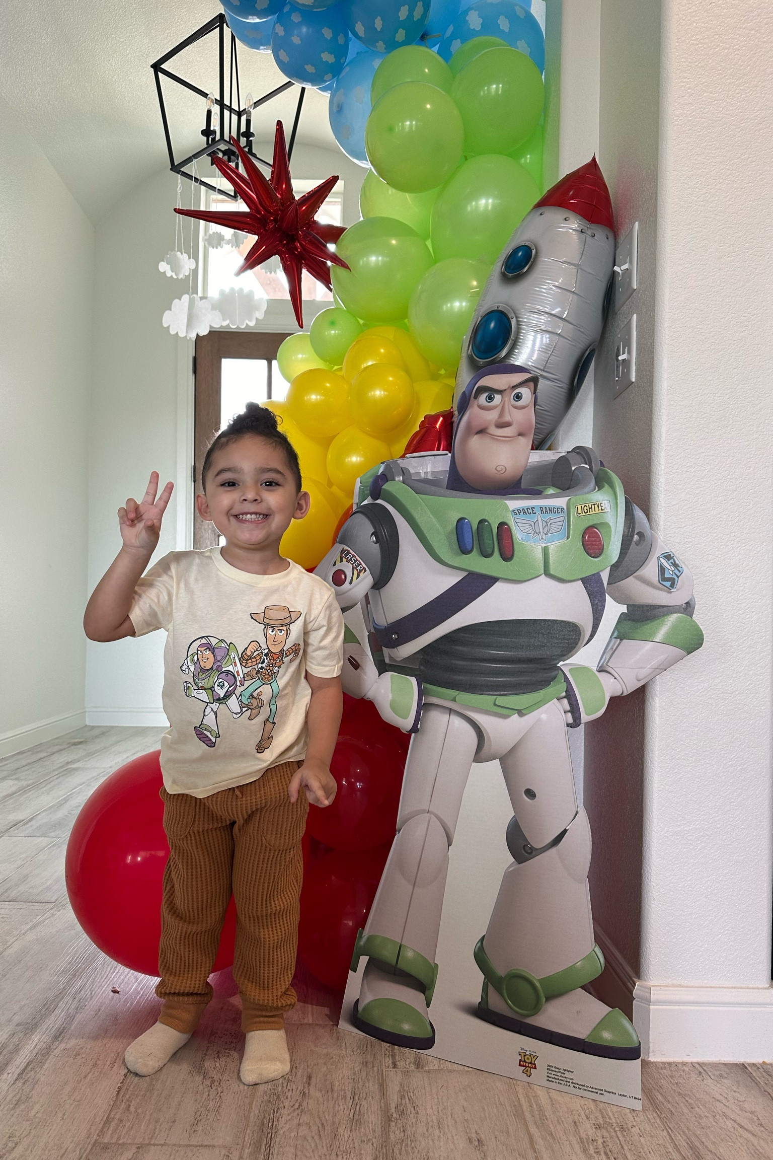 Buzz light year to the rescue! 🚀
This party theme was fun!

#LTKfindsunder50 #LTKparties #LTKkids