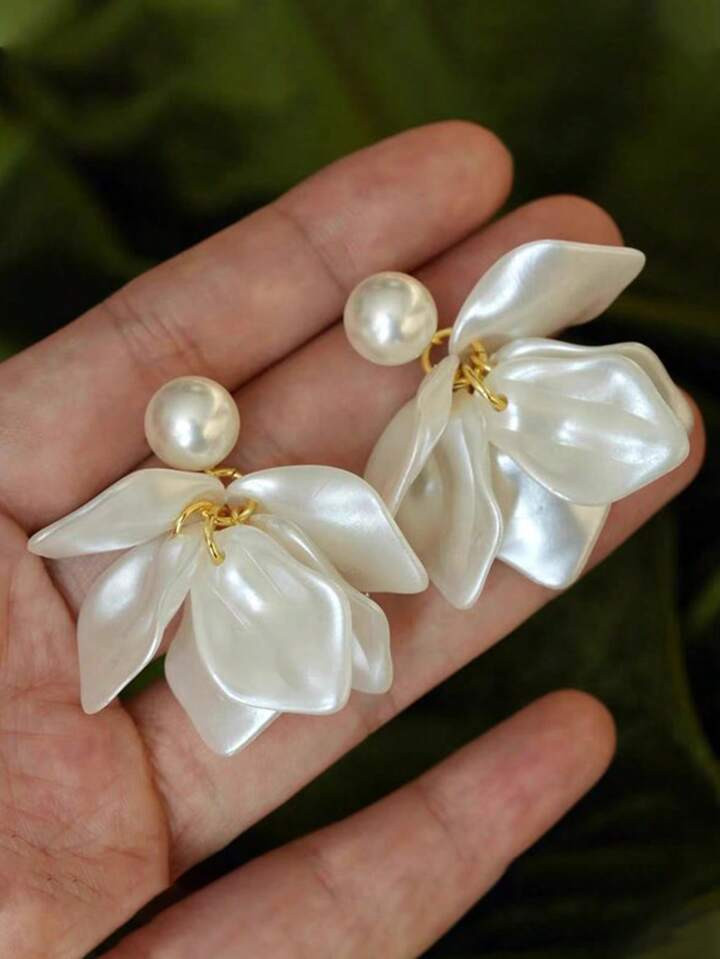 1pair Vintage Resin Faux Pearl Leaf & Petal Dangle Earrings Suitable For Daily Wear For Women | S... | SHEIN