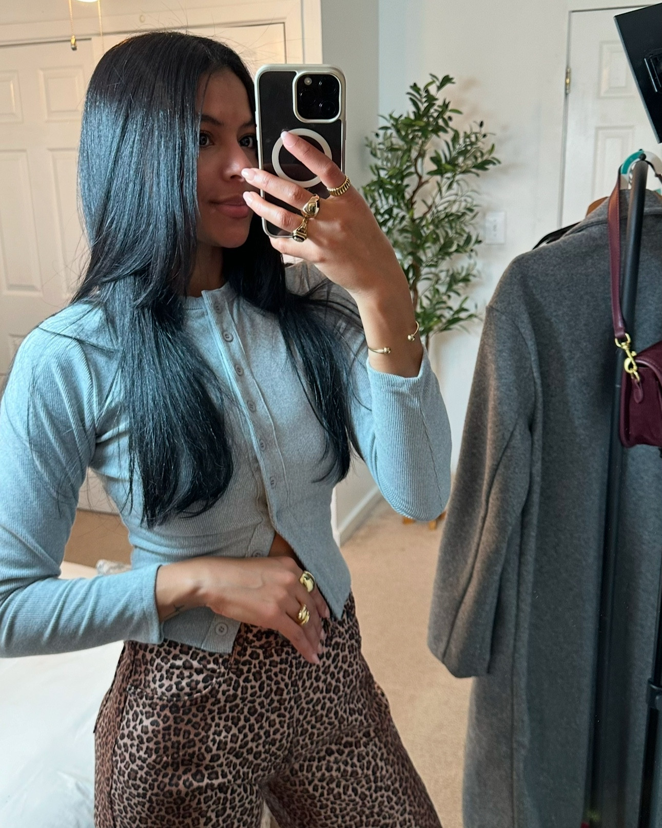 Long sleeve tops! 🫶🏼✨
#fashion #lonsleevetops #fashionfinds

#LTKBeauty #LTKFindsUnder50