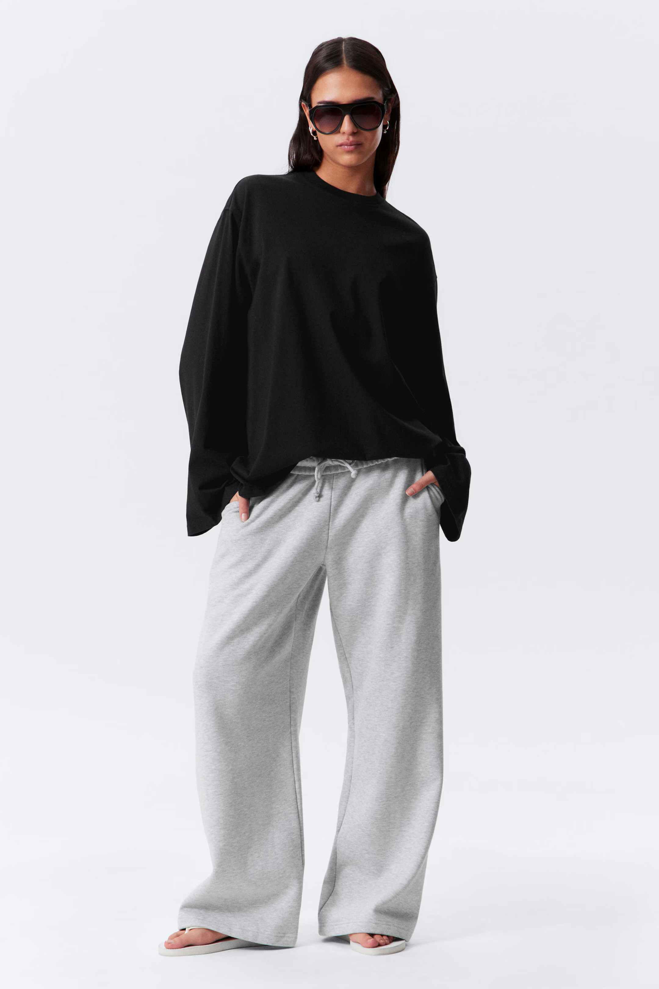Lange, schwere Sweatpants in lockerer Passform | Weekday