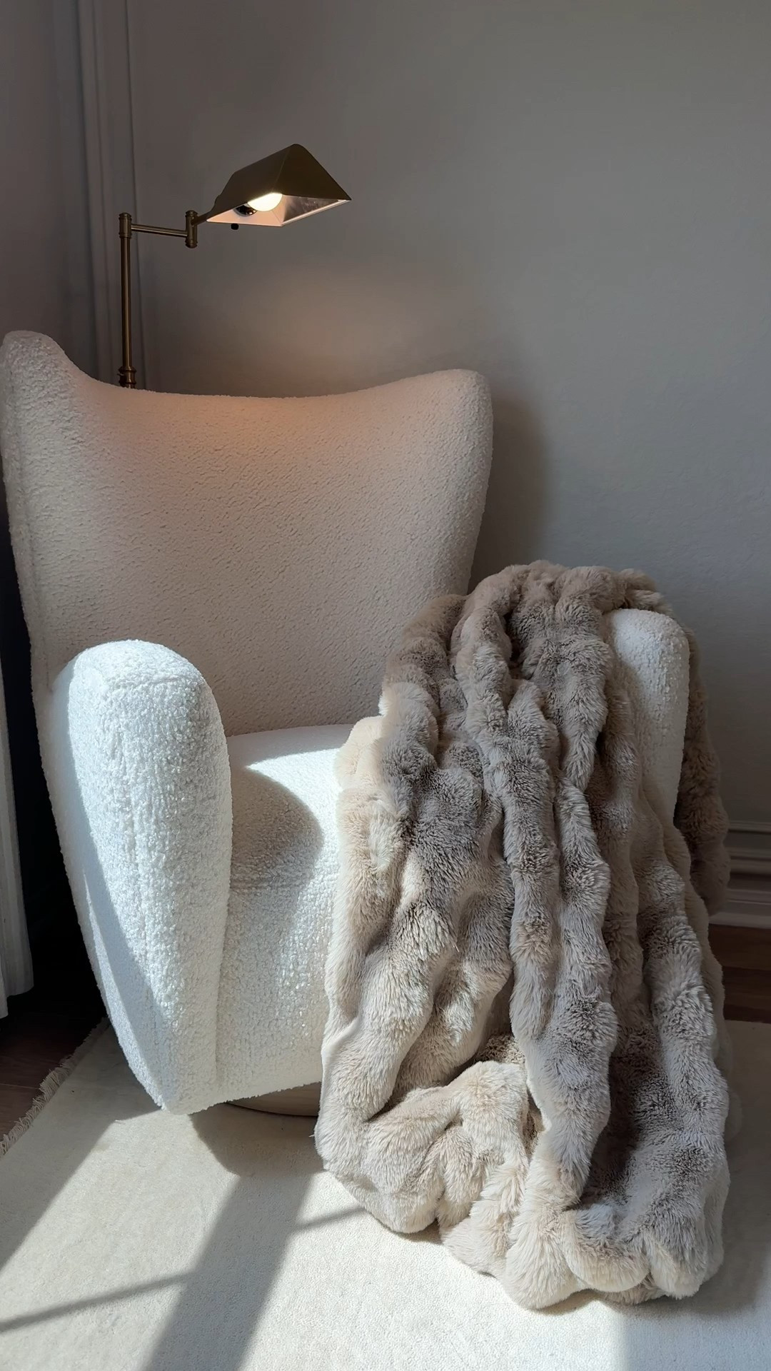 Throw blanket 

#LTKGiftGuide #LTKHome #LTKSaleAlert