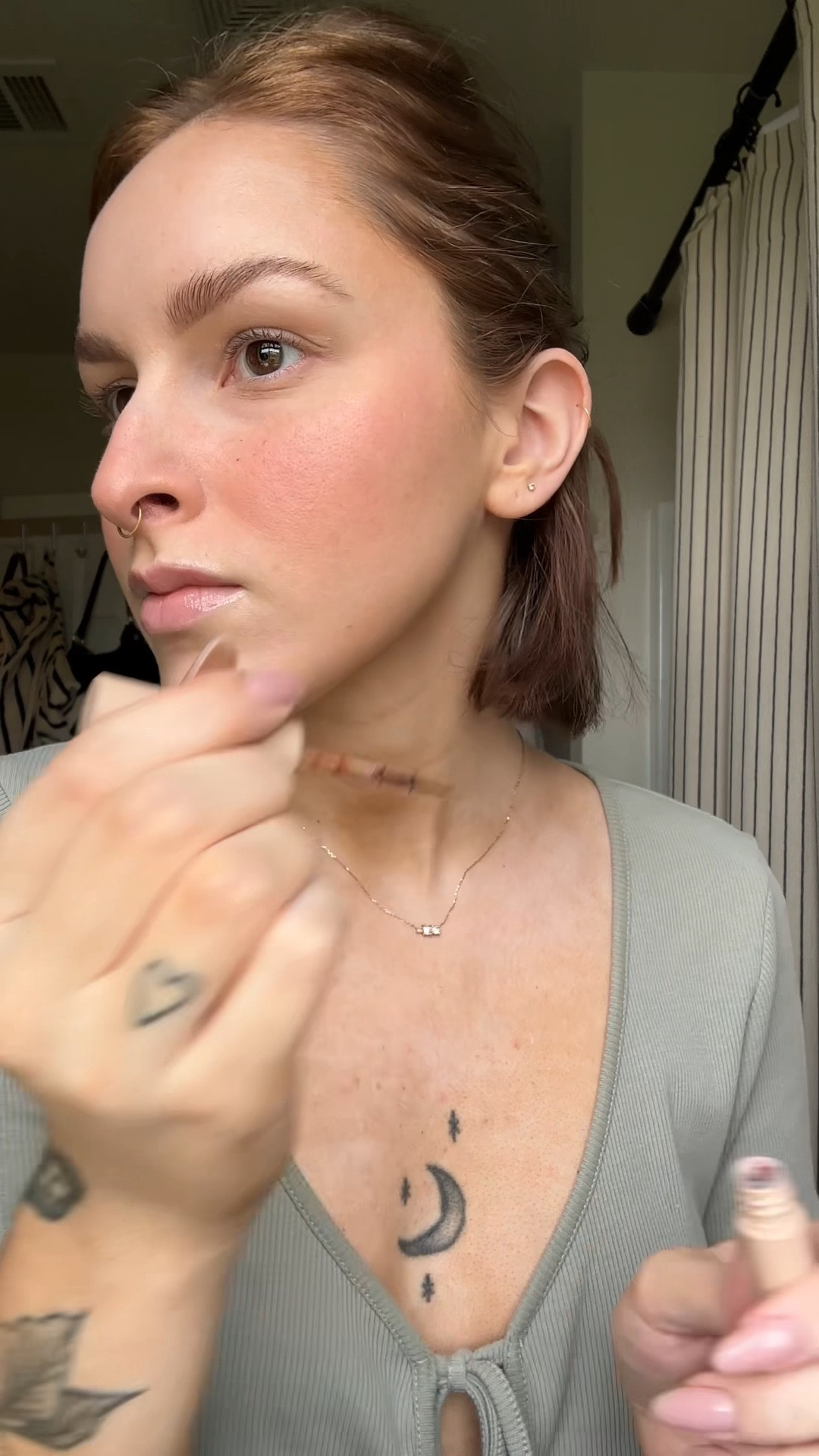 Trying the Jason Wu freckle pen and omg! So good😍



#LTKFindsUnder50 #LTKFindsUnder100 #LTKBeauty
