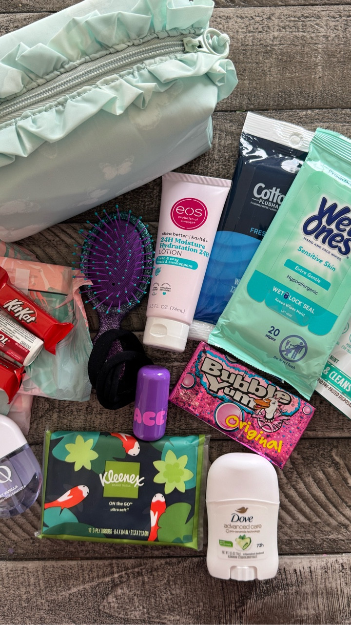 I’ve dreamed of the day I get to make my daughter’s a pouch like this for school. My niece beat them to it 🤭 So happy I could do this for her. It’s such a momentous time 🥰 #girlsgirl #niece #emergencykit #giftideasforher #asmrsounds