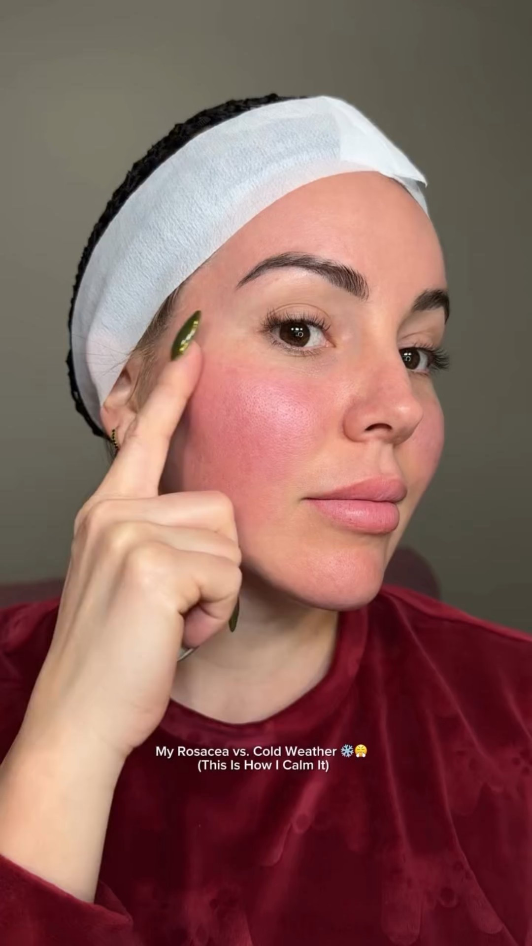 When cold weather flares my rosacea, this is how I calm my skin 🤍❄️

#rosaceaskincare #rosaceaflare #rosaceafriendlyskincare #skincareroutine #beautycreator

#LTKselfcare #LTKBeauty #LTKgrwm