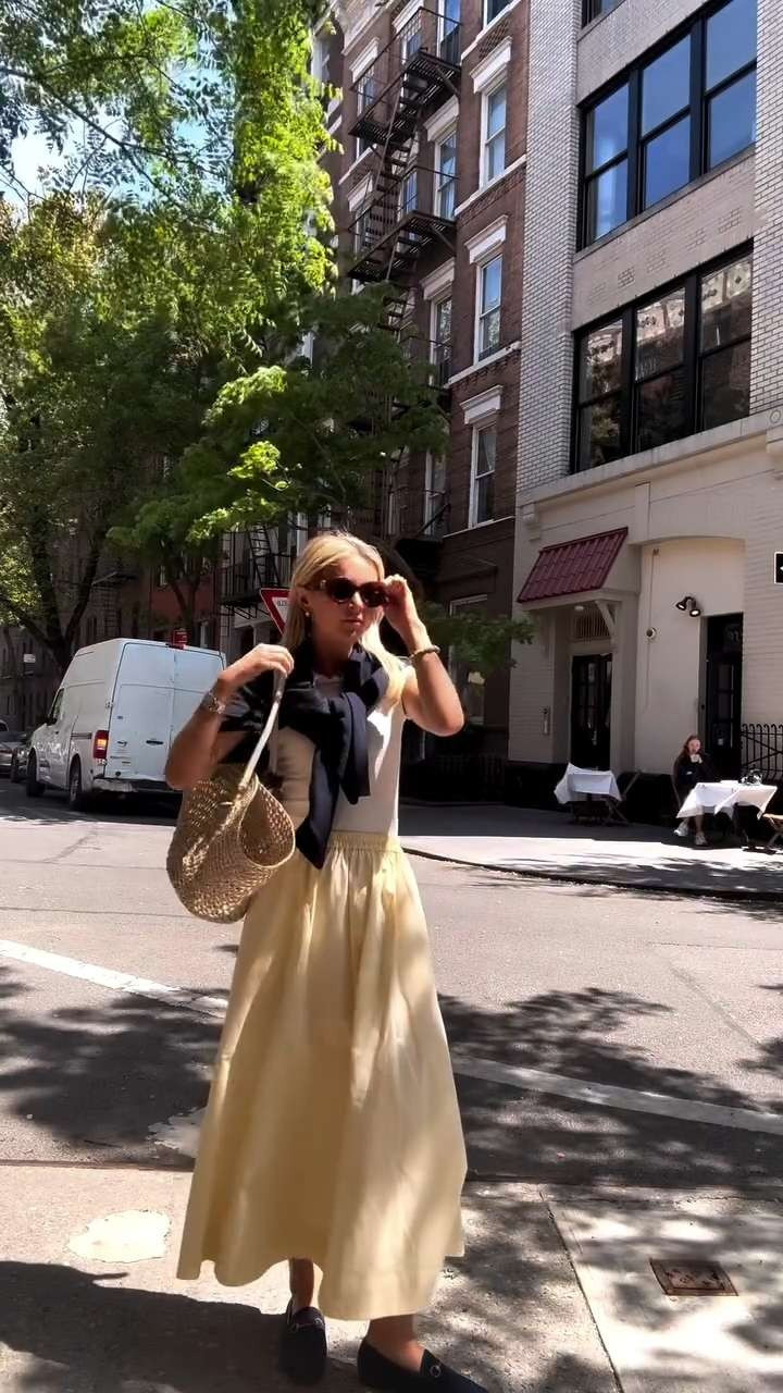 Appreciation reel for this butter yellow/navy combo 🧈💙 

 #LTKSeasonal #LTKStyleTip