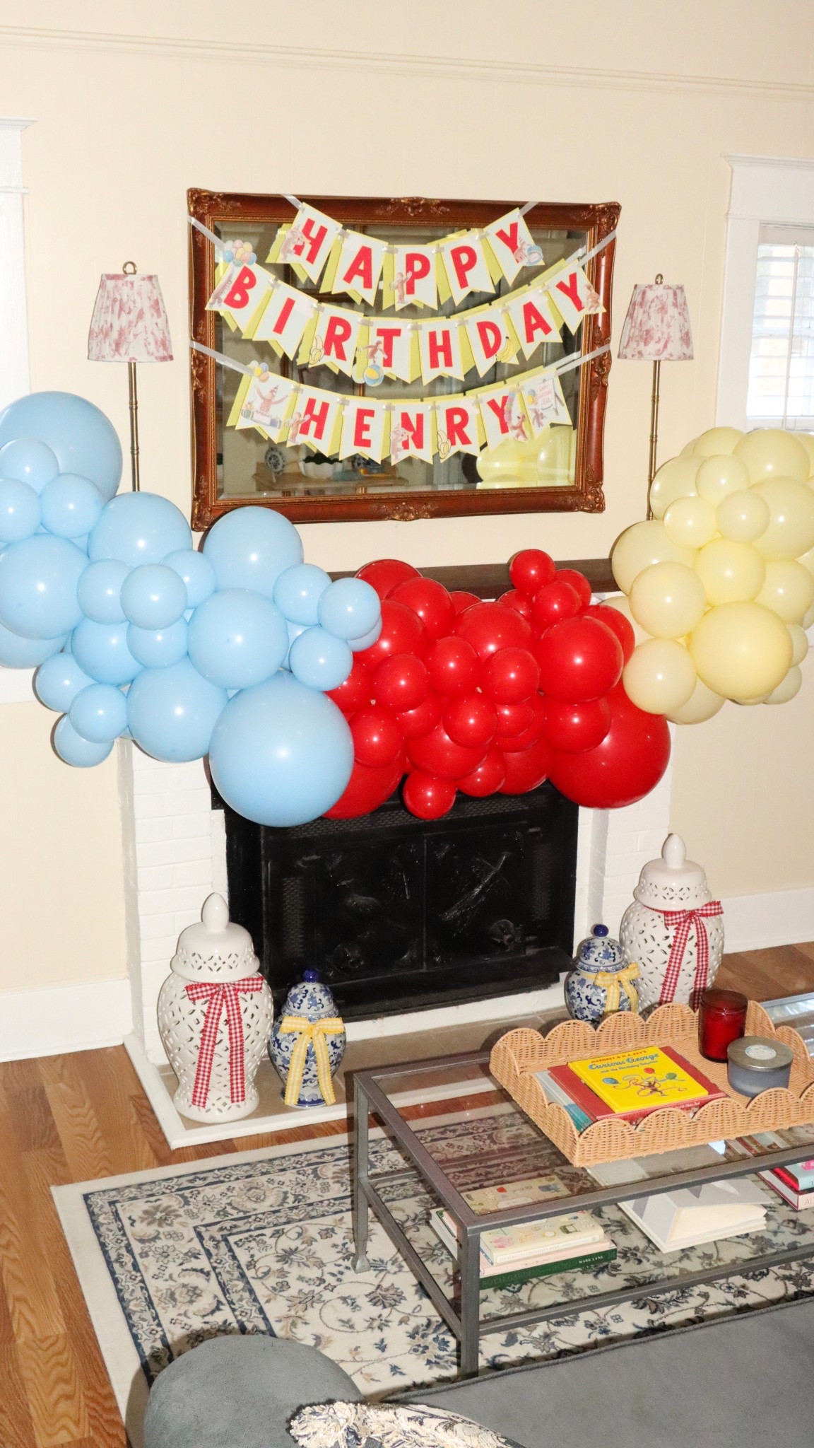 Curious George banner and balloons🎈🐵🩵🍌

#LTKKids #LTKHome
