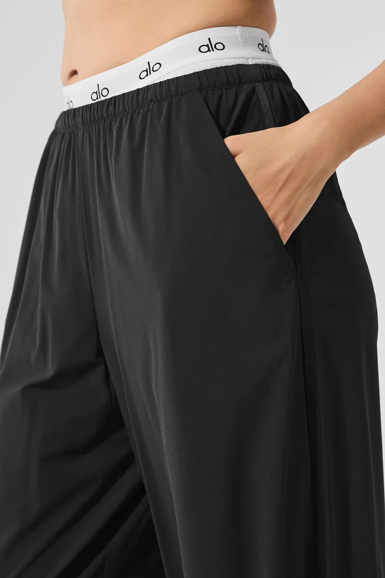 Breezy Wide Leg Pant (Long) | Alo Yoga