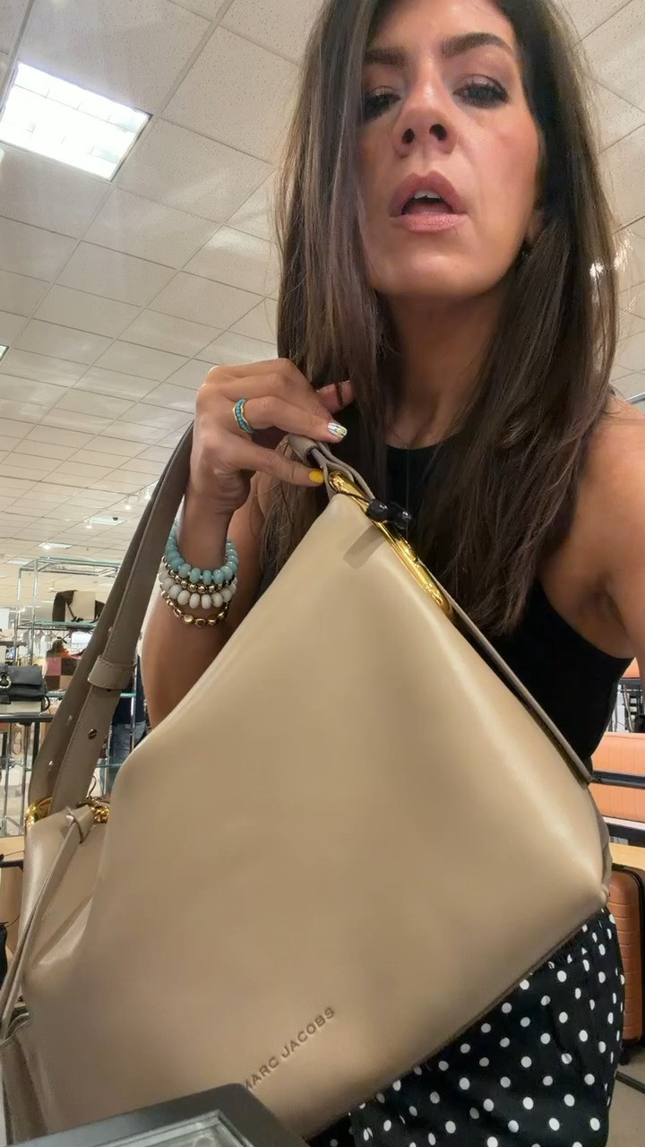 Loving this bag + it holds soooo much! Nordstrom Sale finds 🤍

Nordstrom Sale, Nordstrom Anniversary Sale, workwear, midsize fashion, midsize fall outfits, easy outfit ideas, fall outfit inspiration, OOTD, casual style, office outfits, denim, wardrobe staples

#LTKootd #LTKSaleAlert #LTKmomlife