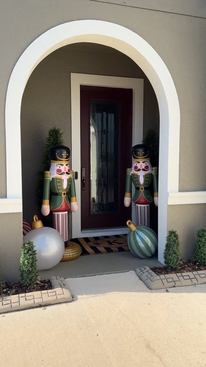 I am obsessed with these inflatable nutcrackers! they come with a weighted base for stability! high sell out risk!✨ 

#LTKHome #LTKHoliday #LTKVideo