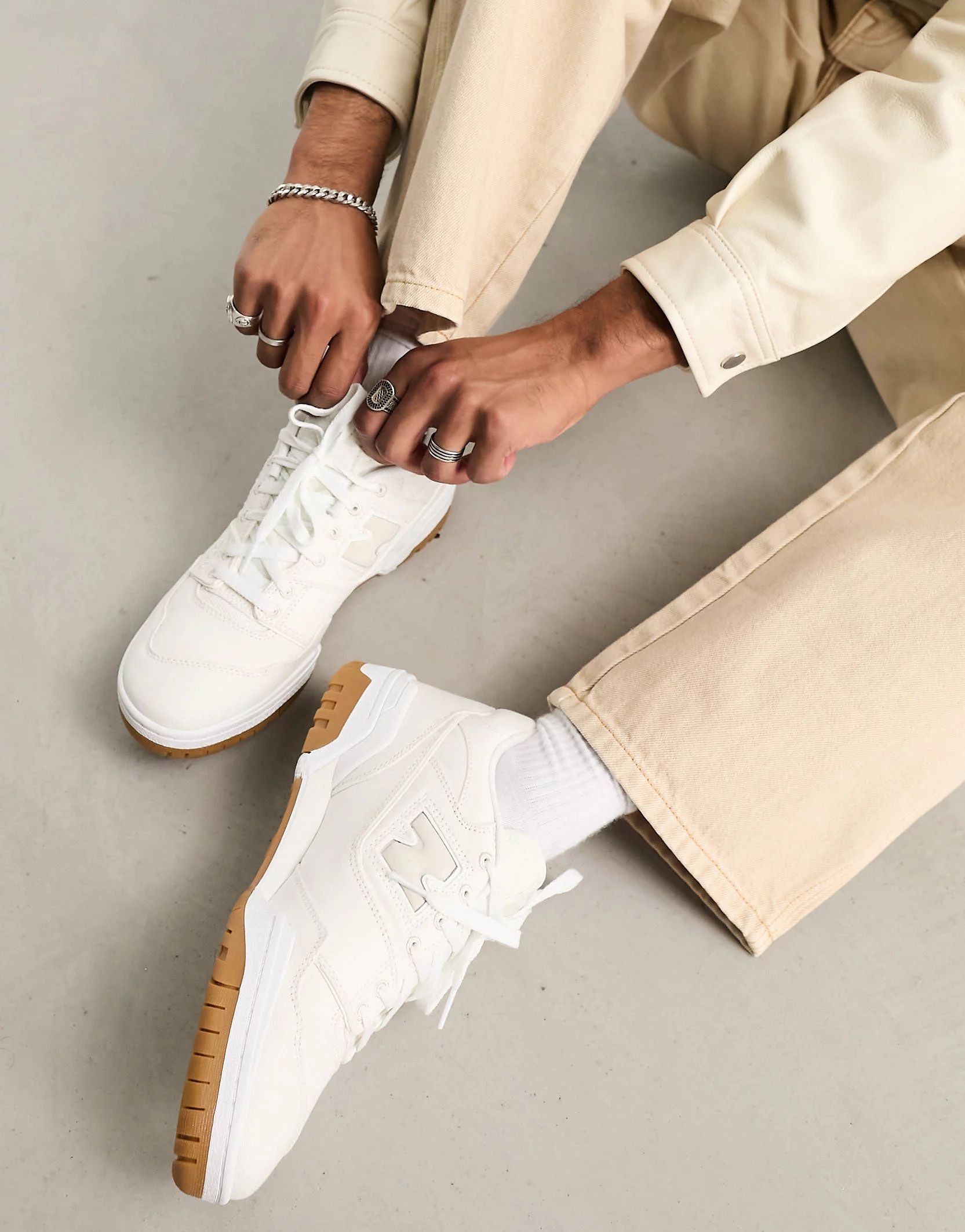 New Balance - 550 - Sneakers bianche con suola in gomma | ASOS (Global)