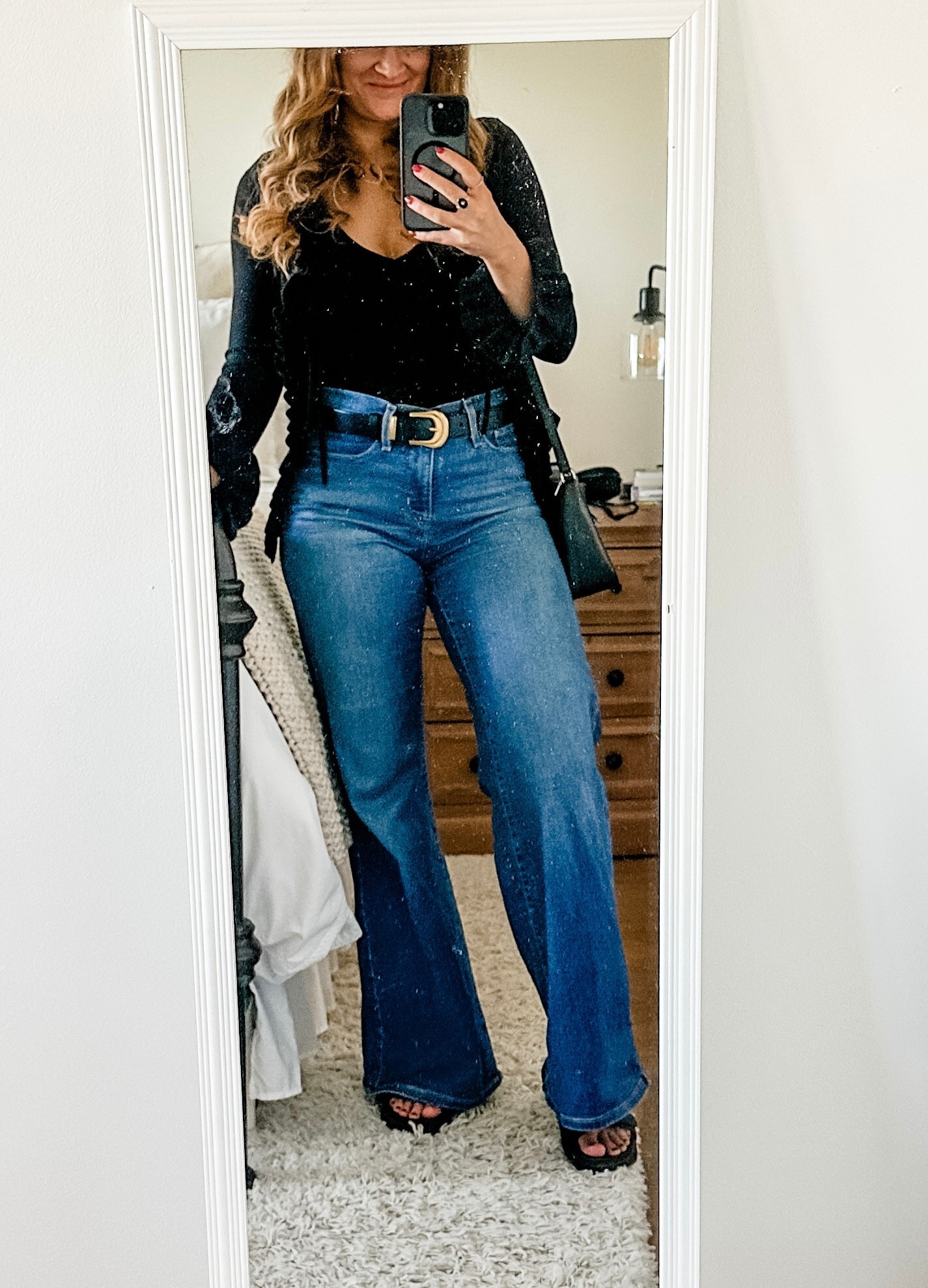Spring vacation outfit // Levi jeans // wide leg jean outfit // what to pack for spring vacation // Amazon fashion //



#LTKootd #LTKTravel