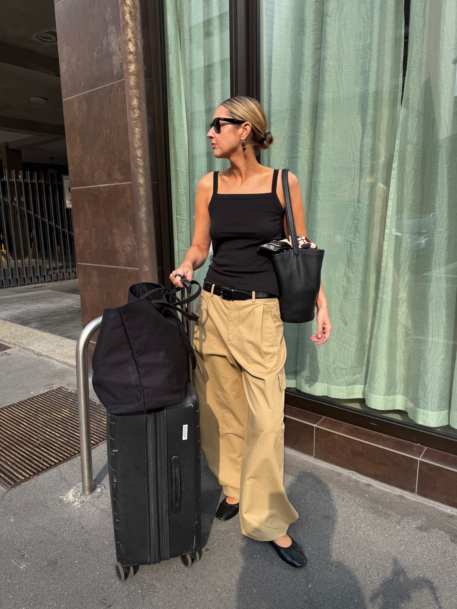 Cargos and a tank top - size 10 cargos. M Tank

#LTKautumn #LTKFashionMonth #LTKeurope