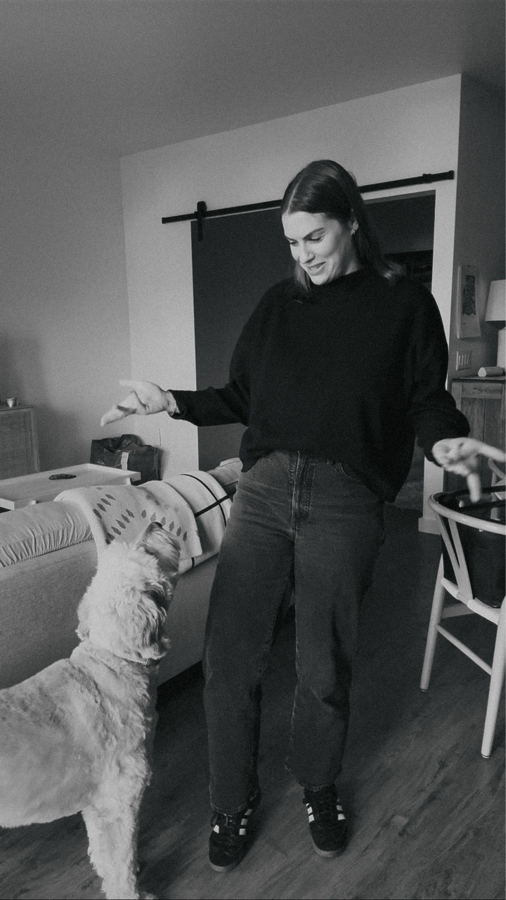 Day 3 | what I wore for a day of packing student kits for an upcoming activation with UW

#midsizefallfashion #midsizegirl #midsizeootd #buckmason #anthropologie #madewell #size10fashion #sambas #maeve