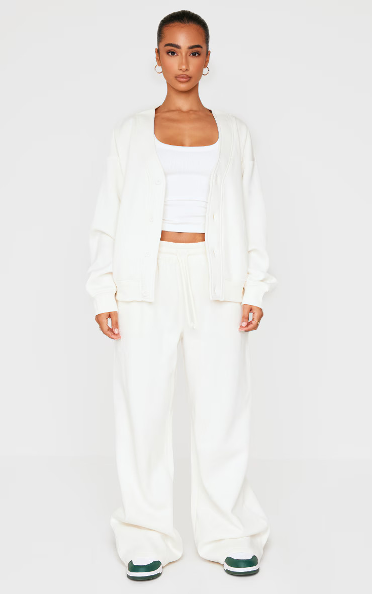 Petite Cream Wide Leg Elasticated Drawstring Joggers | PrettyLittleThing UK