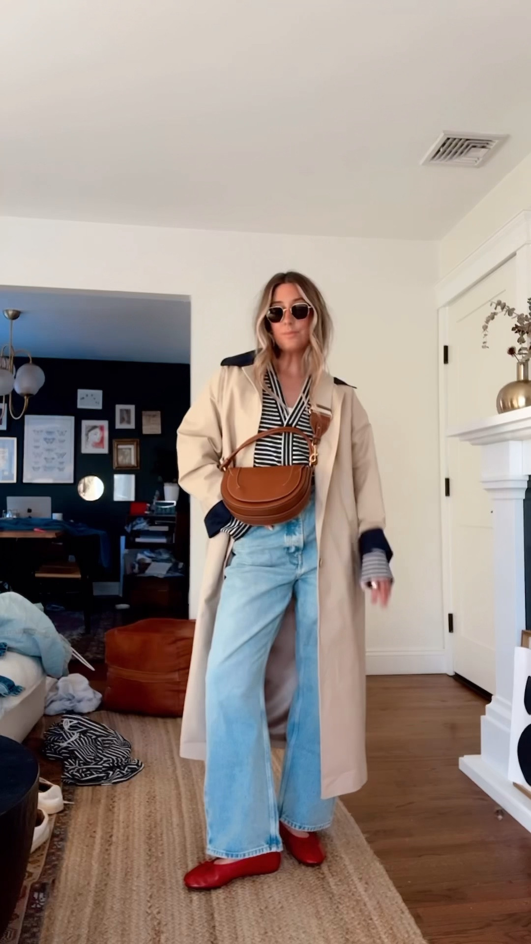 3 ways to style this navy and cream striped set for spring! It’s HDYWT and it drops tomorrow at 8pm est, comment SHOP for the styling pieces in the meantime! XO 