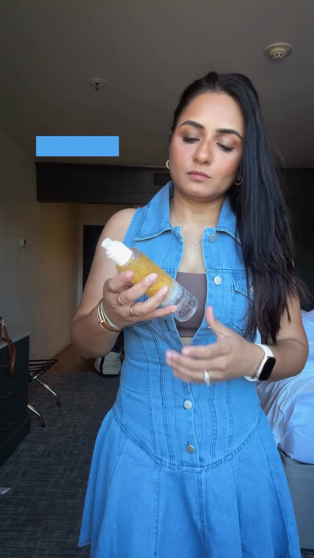 Fit Check ✅ with @koparibeauty 

Dress @lulus 
Bag @lulus 
Sunnies @rayban 
Shoes @newbalance 327

#grwm #fitcheck #outfitoftoday #fashionreel #fashionblogger #vacayoutfit #koparibeauty #bodyoil