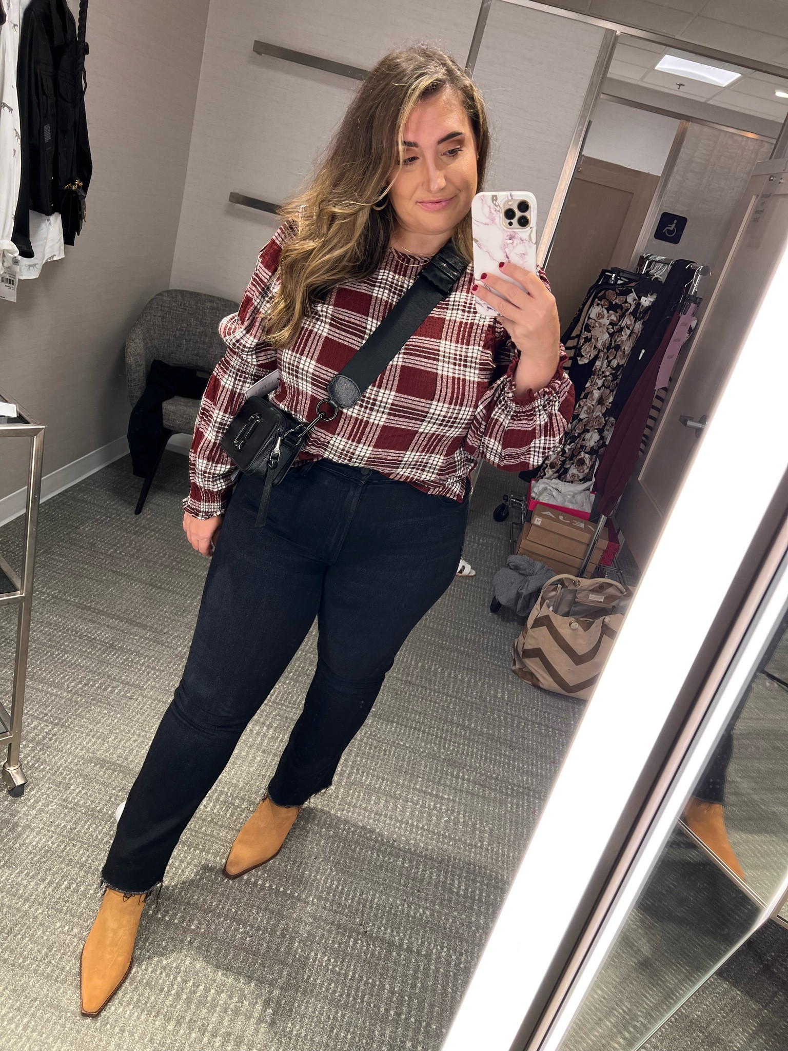 GAMEDAY, western boots, mother jeans, snapshot bag, weekend, fall, fall style 