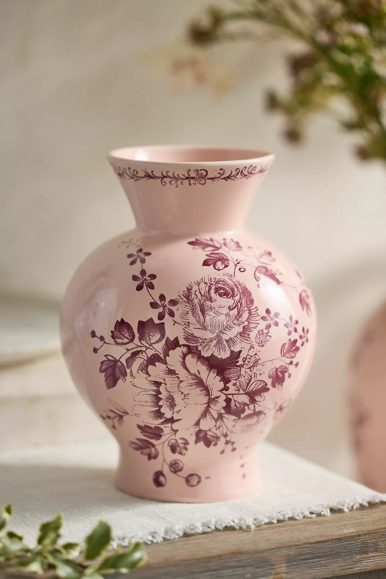 Monochromatic Delft Vase | Terrain