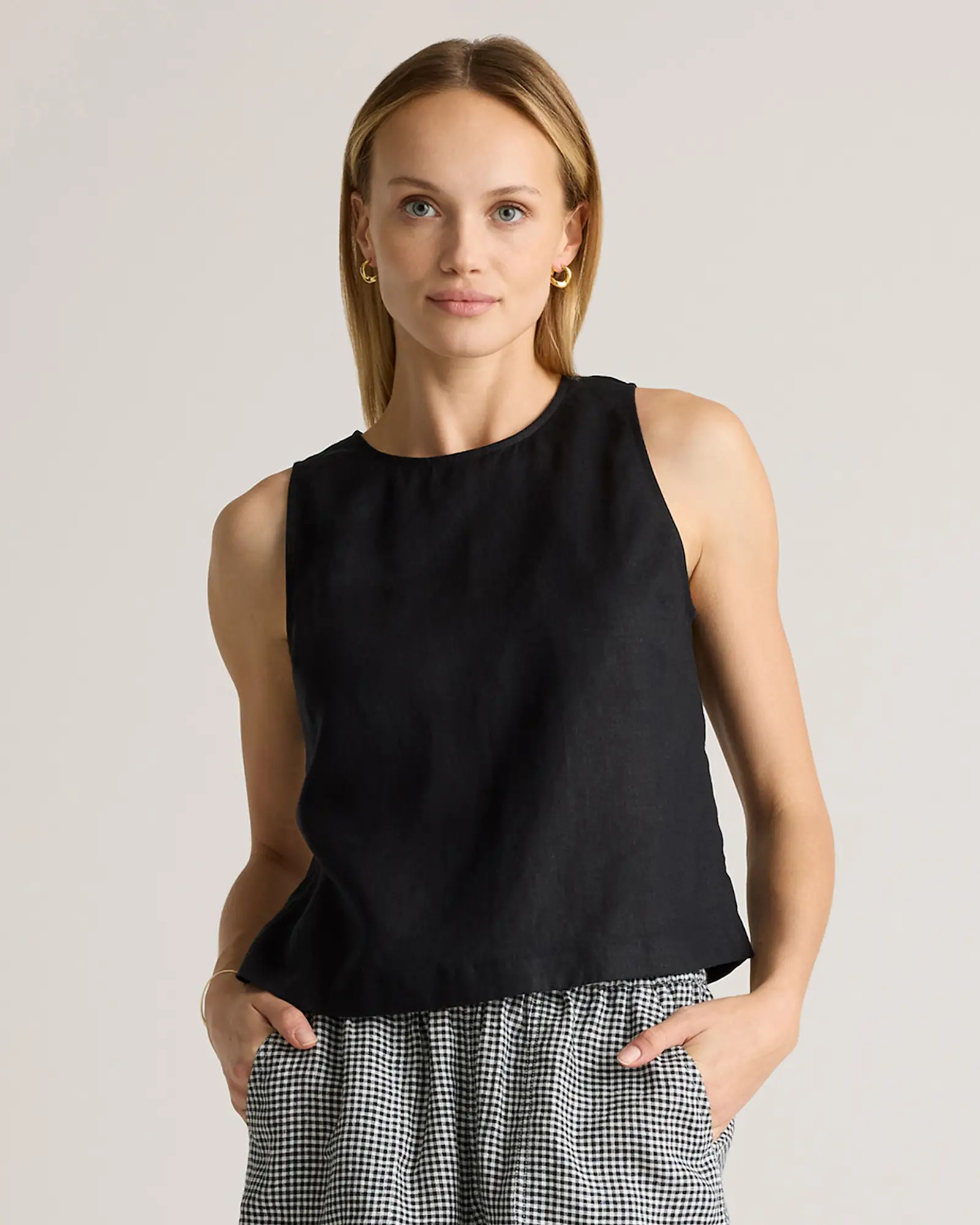 100% European Linen Cropped Tank in Black | Quince