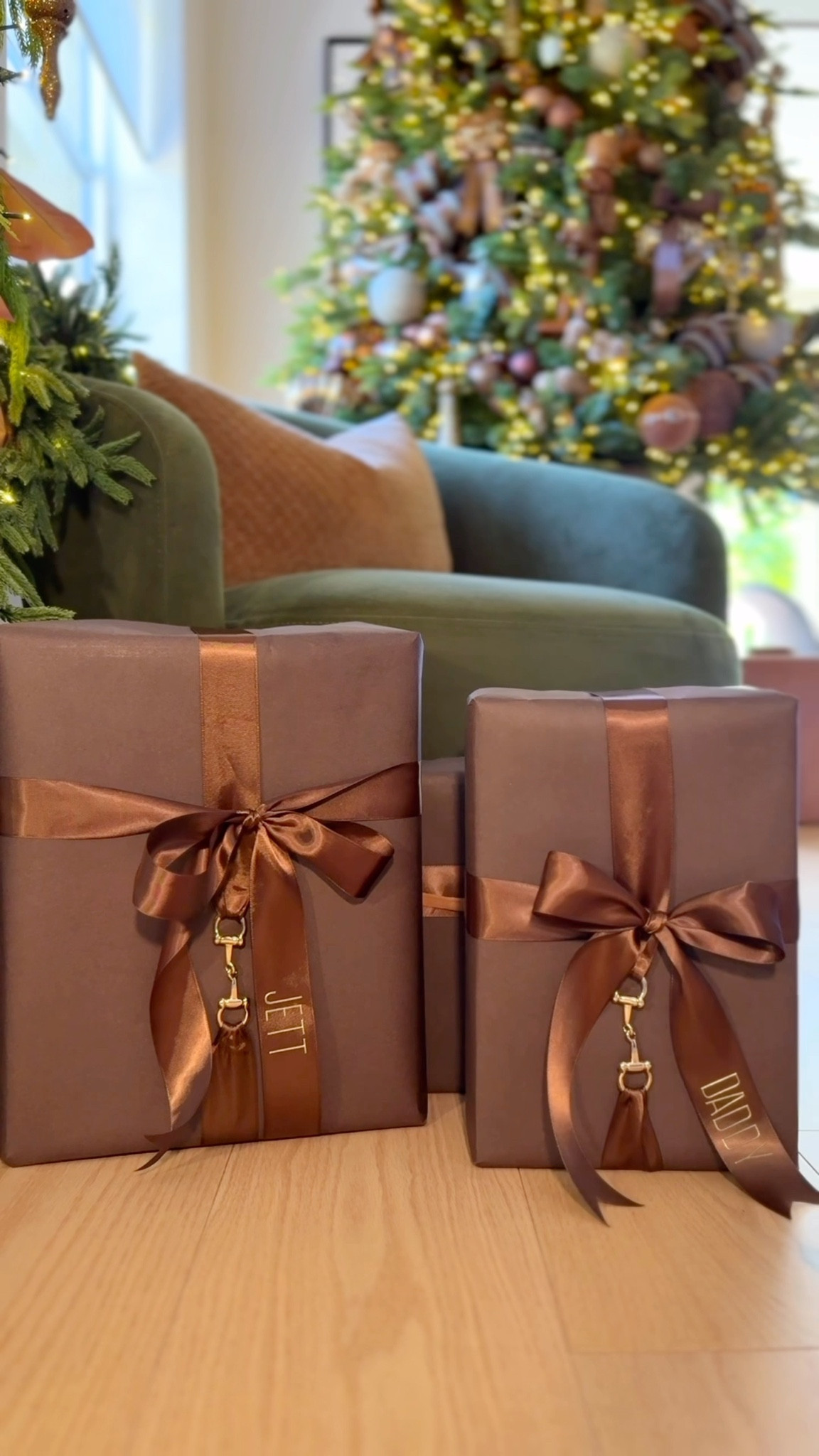 Amazon gift wrap! #meandmrjones 

#LTKHoliday #LTKGiftGuide #LTKHome