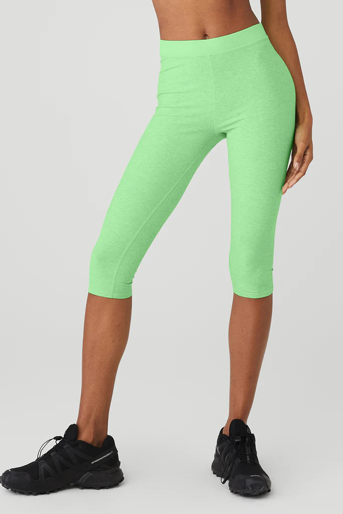 Alosoft High-Waist Iconic 90'S Capri | Alo Yoga (US)